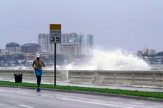 Tropical storm kills 1 in Florida, hurts 10 at Georgia base