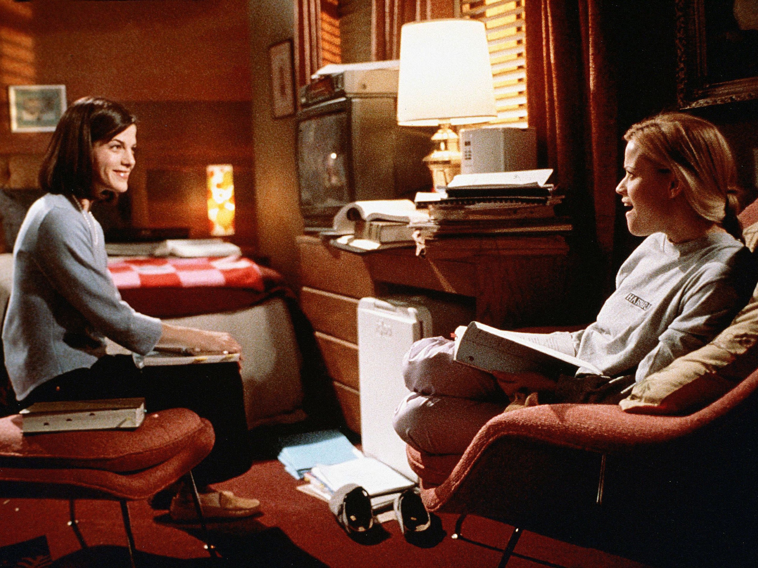 Legally Blonde: Early version of film ended with potential romance between Elle and Vivian, actor claims