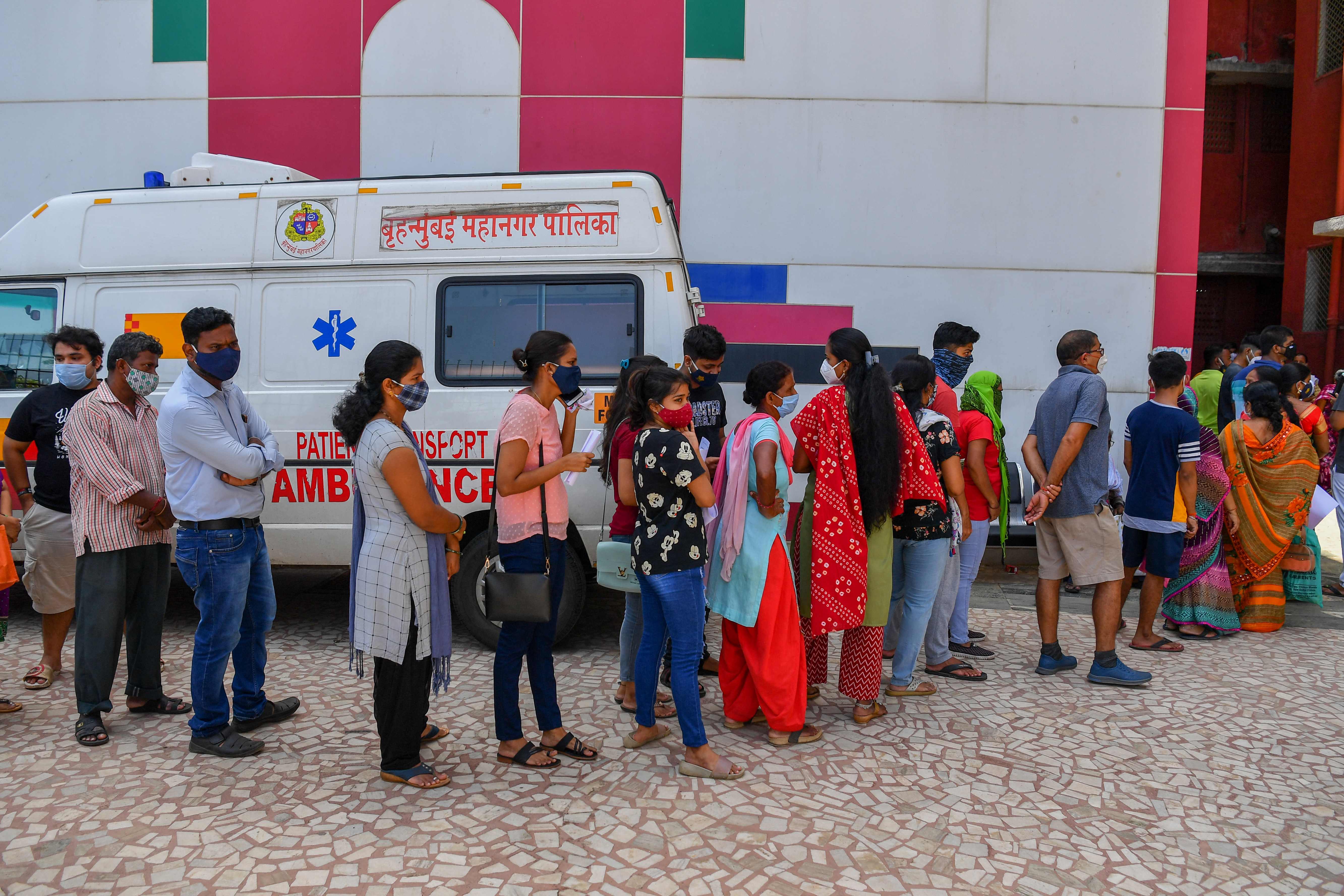 Residents queue up to get themselves inoculated with a dose of ‘Covishield’, the AstraZeneca vaccine