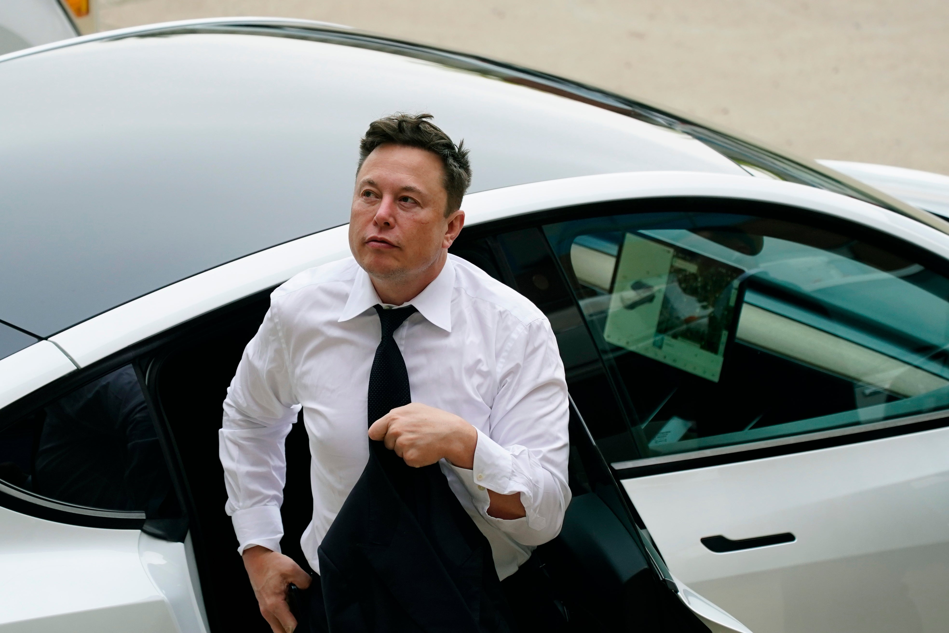 APTOPIX Elon Musk SolarCity Lawsuit