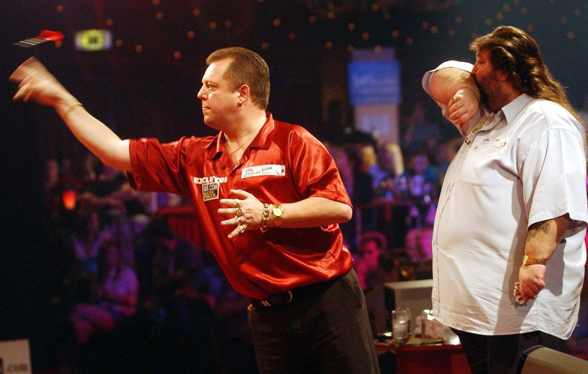 Mervyn King and Andy Fordham contested the BDO World Championships final in 2004