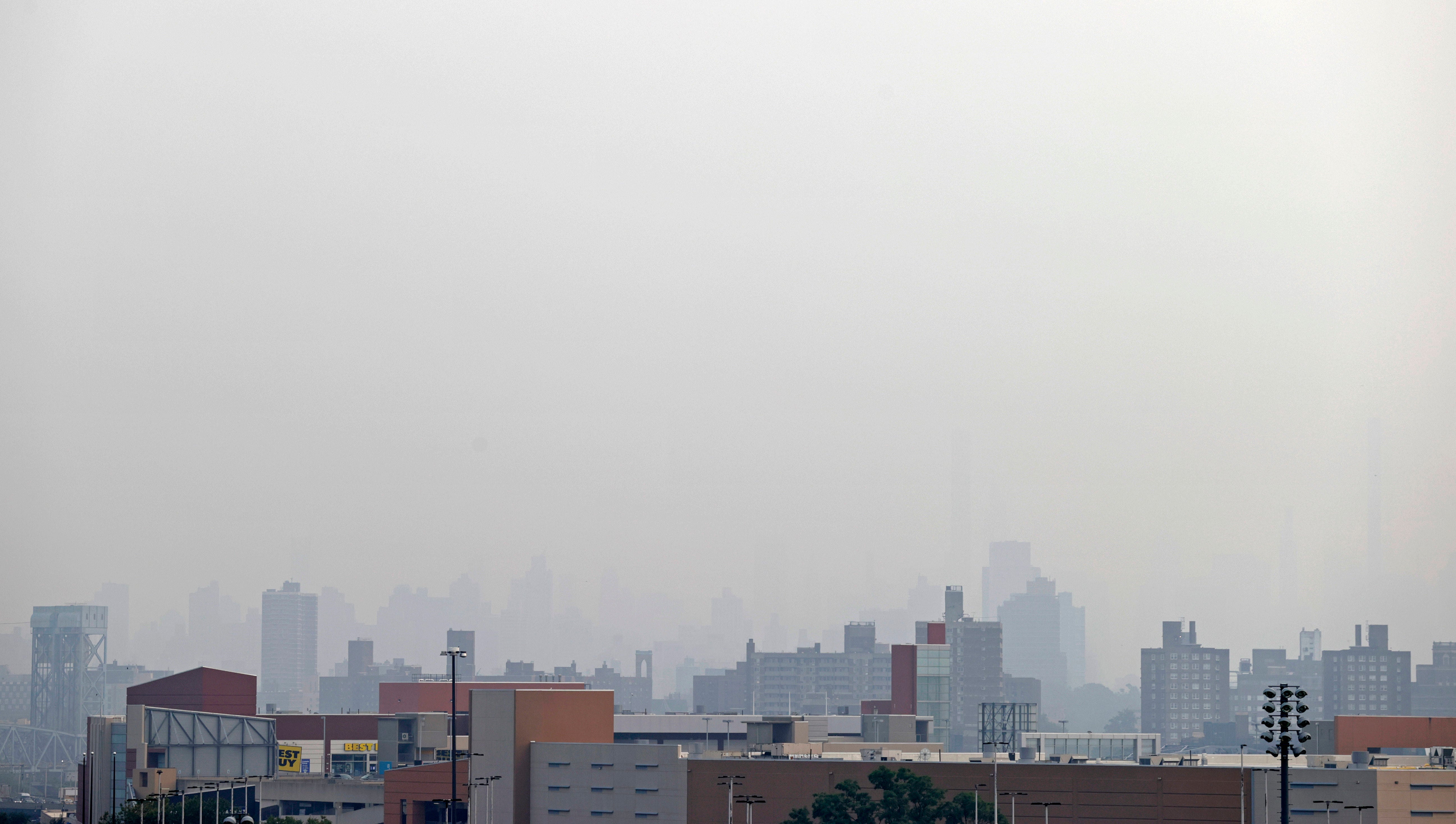 Phillies Yankees Baseball Western Wildfires