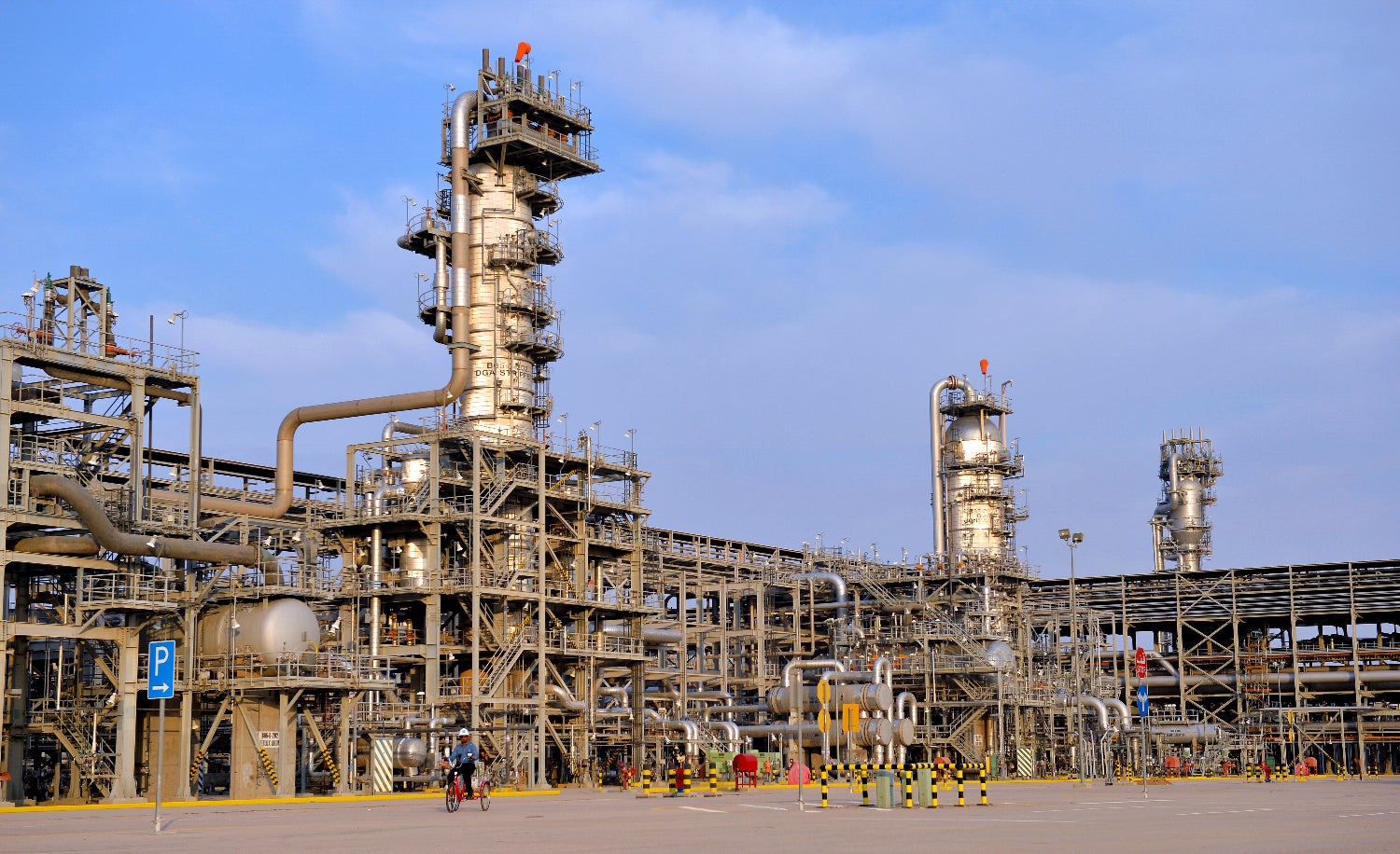 At the Hawiyah gas plant, up to 40 million standard cubic feet of CO2 is being captured every day