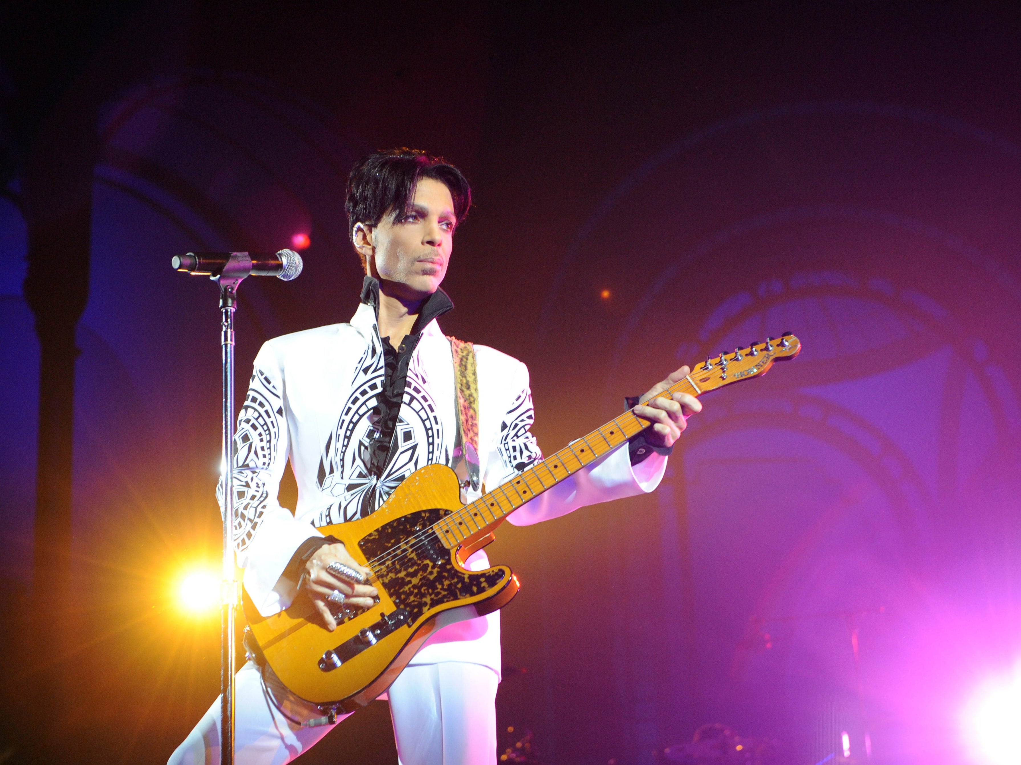 Prince performing in 2009