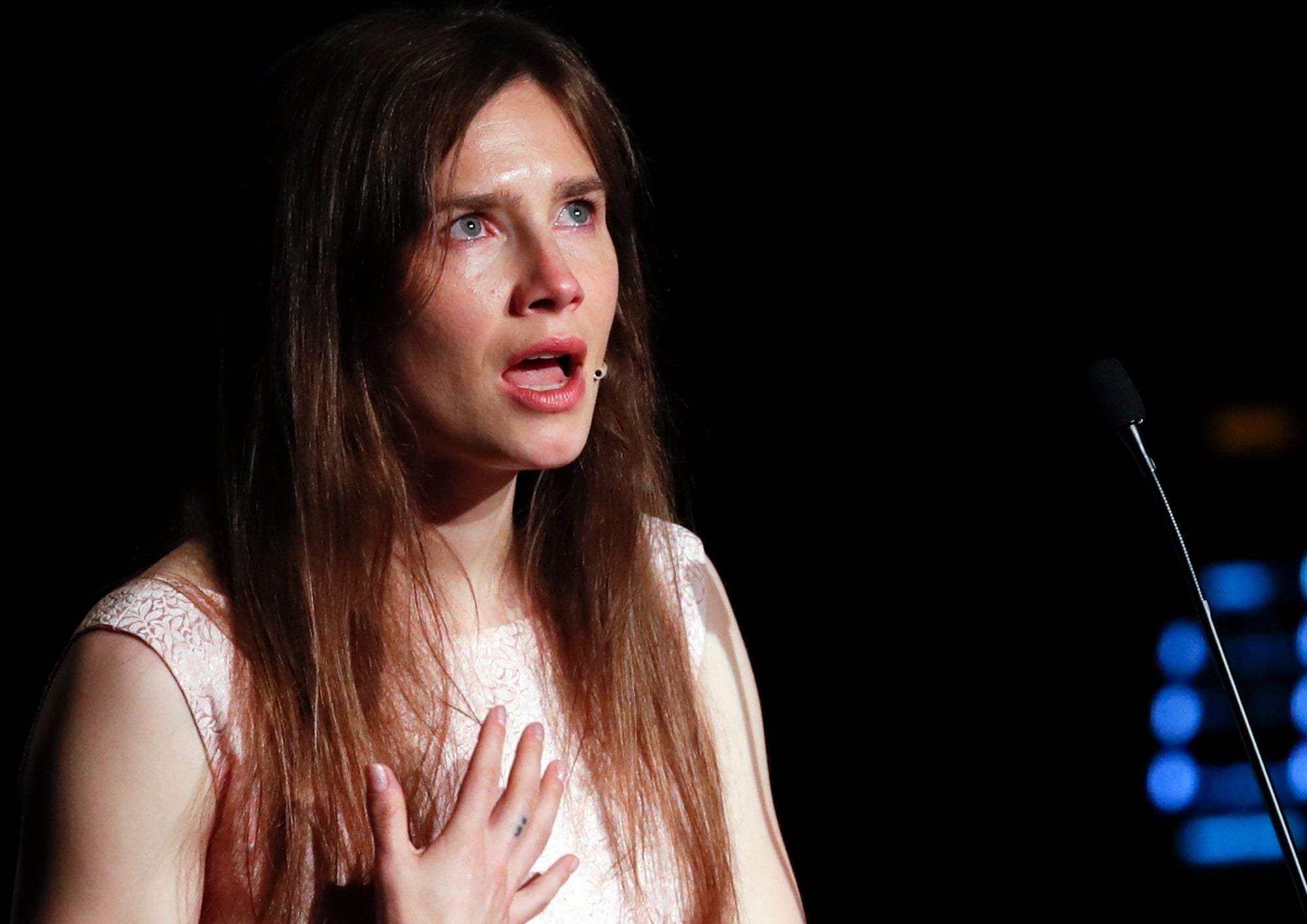 Amanda Knox speaking at the Criminal Justice Festival in 2019