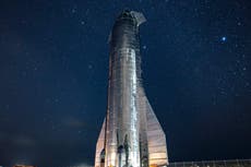 Jeff Bezos loses bid to block Nasa SpaceX deal