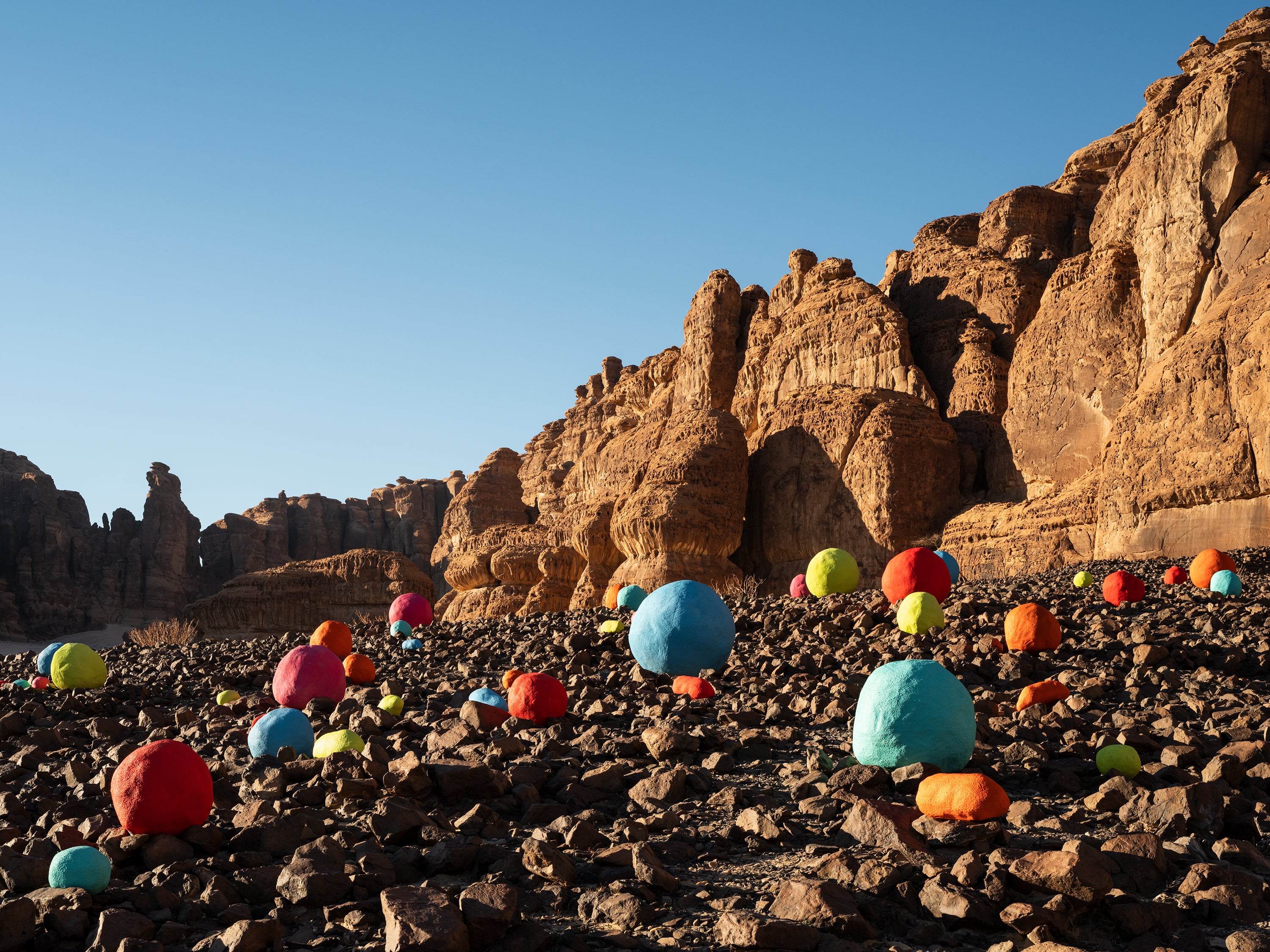 Mohammed Ahmed Ibrahim, installation view of Falling Stones Garden, 2020, at Desert X AlUla 2020