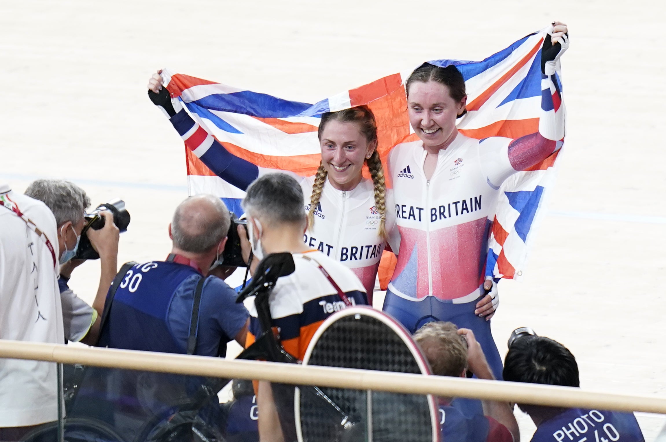 Kenny and Katie Archibald celebrate winning gold in the women’s Madison final (Danny Lawson/PA)