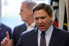 Florida school board goes against governor DeSantis and votes to keep mask mandate