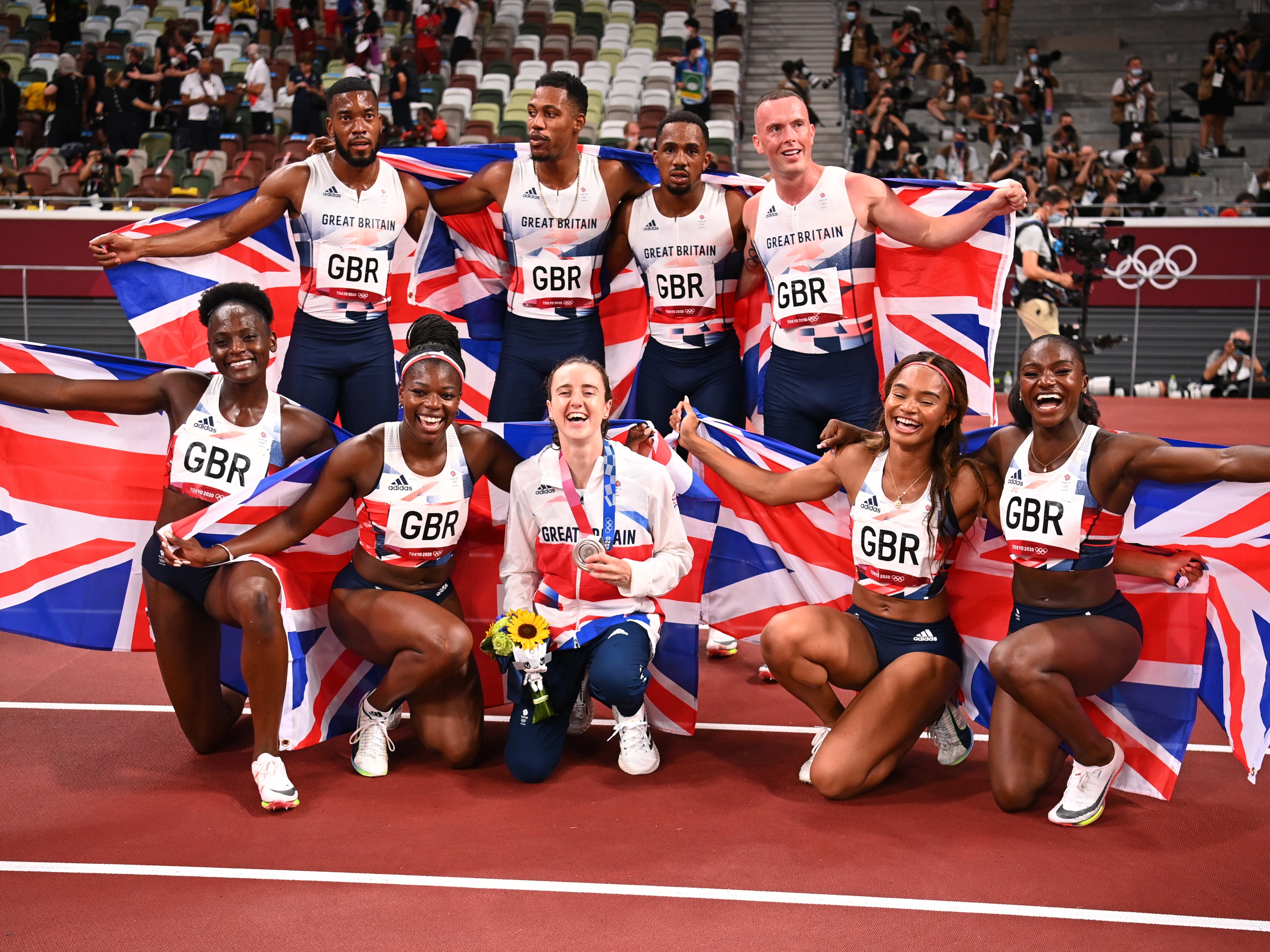 Laura Muir and the relay teams celebrate their medals