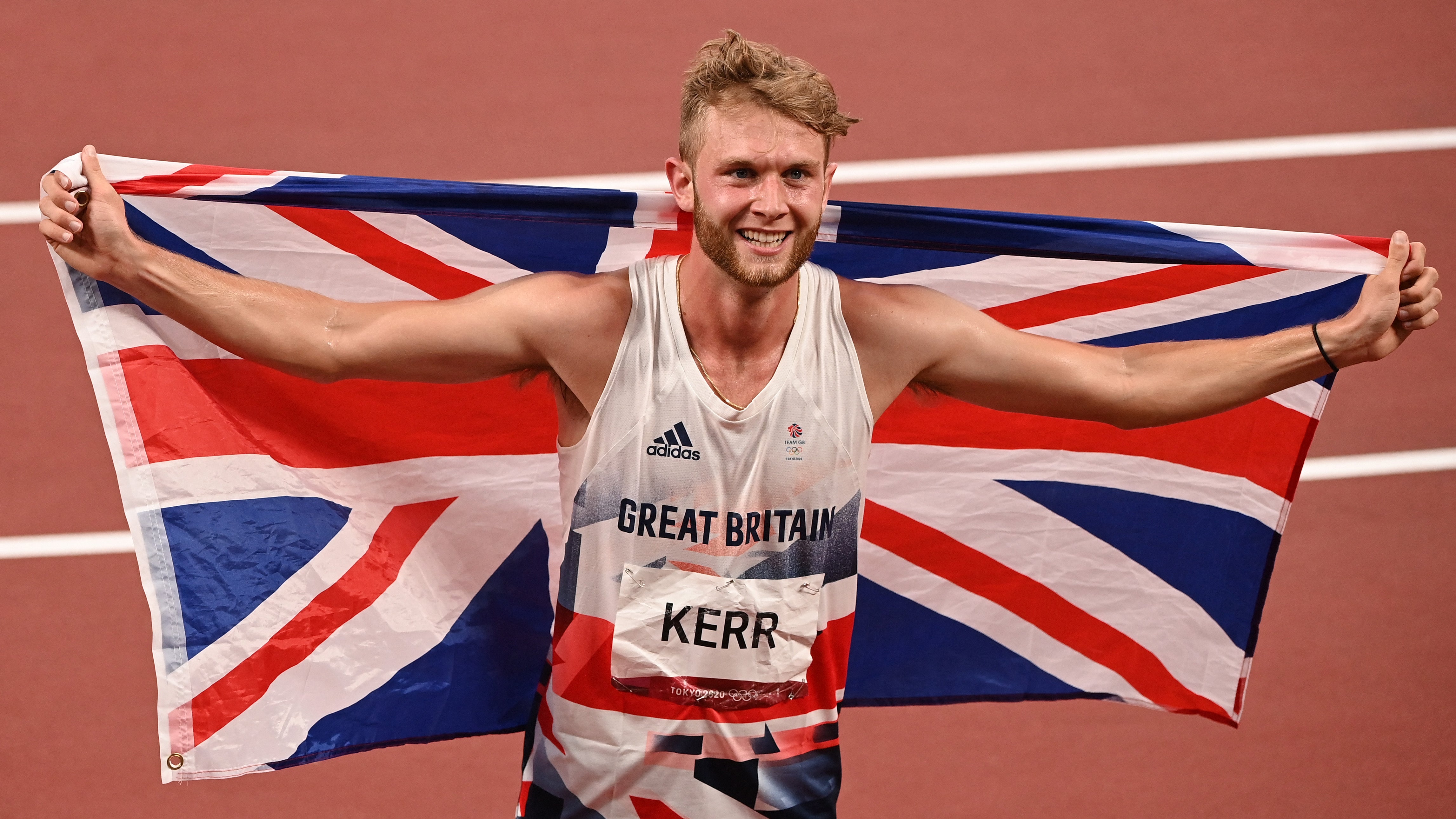 ‘My US visa says I’m an entertainer’: Josh Kerr celebrates his medal