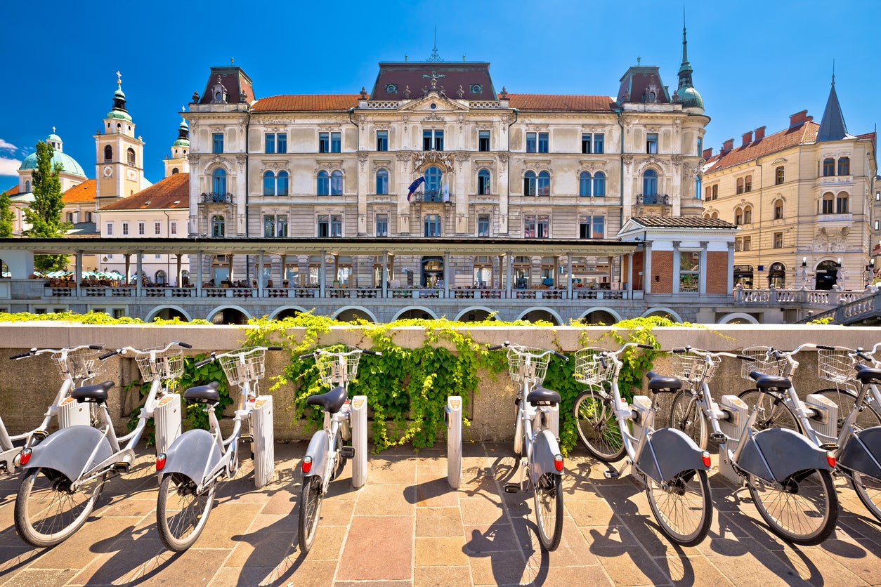 There are plenty of bike sharing schemes for tourists to use