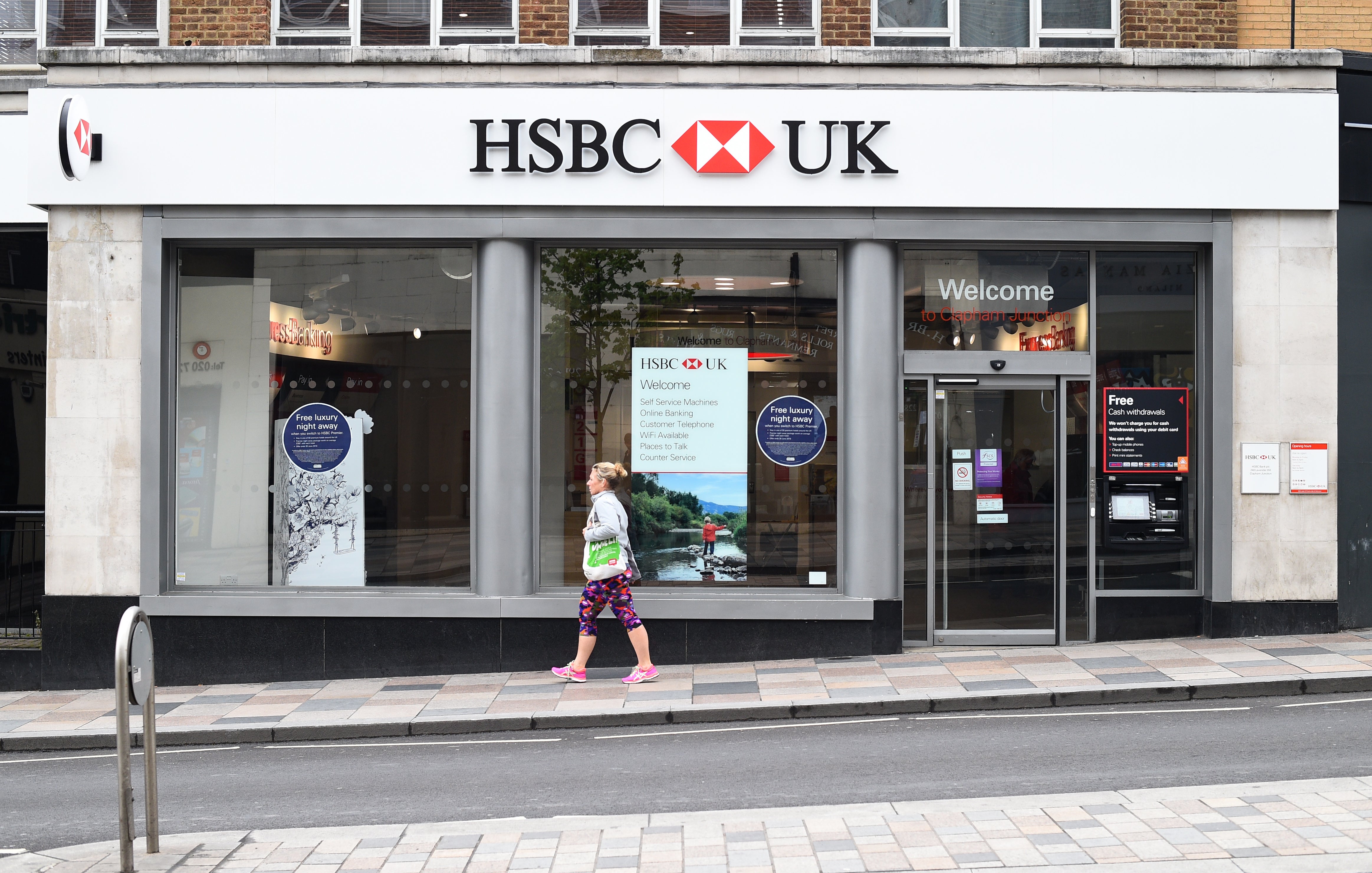 A battle to slash mortgage rates below 1% has intensified, with HSBC UK now offering a deal at 0.89% (KIrsty O’Connor/PA)