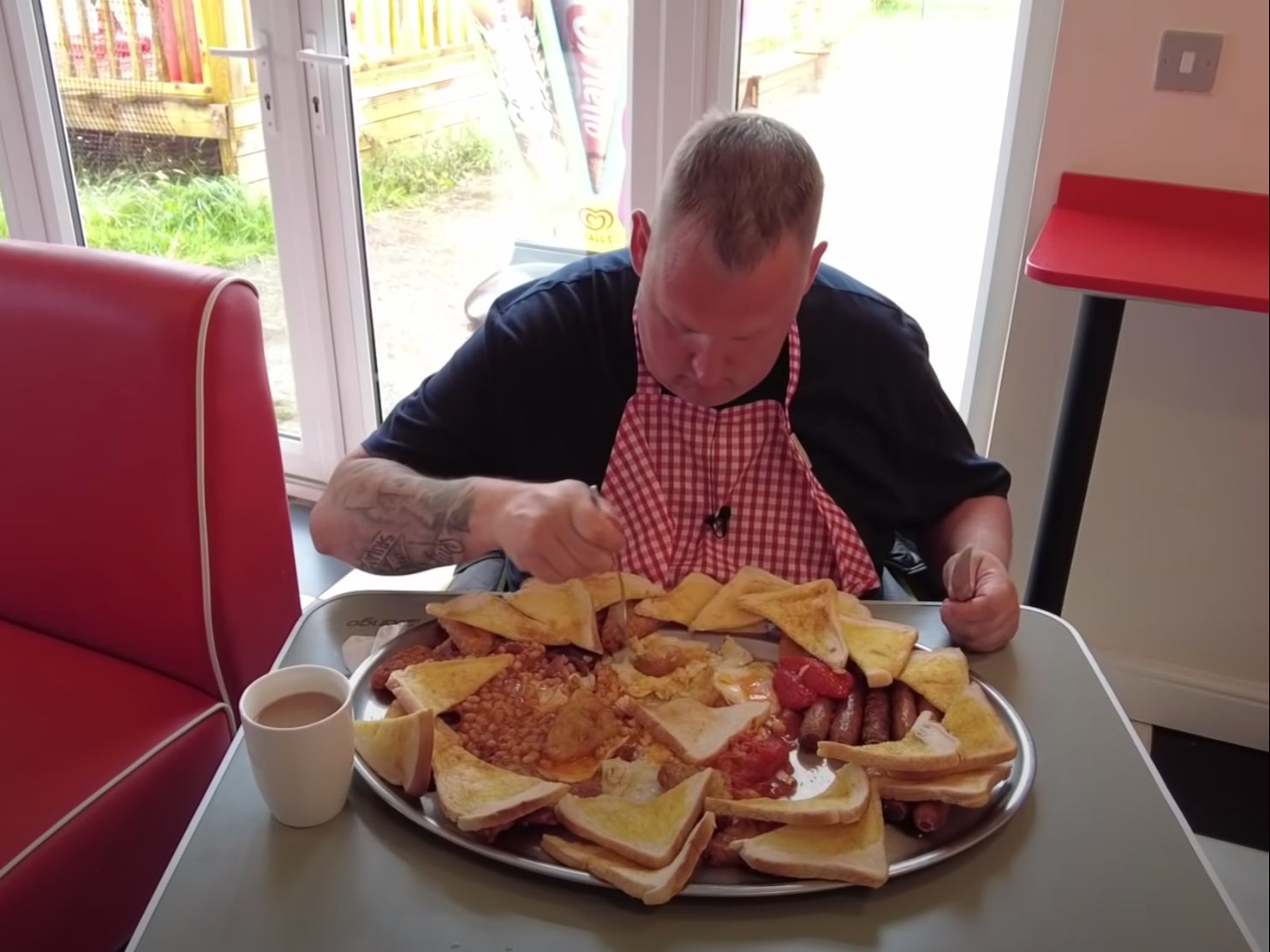 Danny Malin tries the Terminator 3 breakfast at Shepherd’s Place Farm