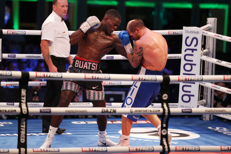 Joshua Buatsi lands a shot to the body of Richard Bolotniks