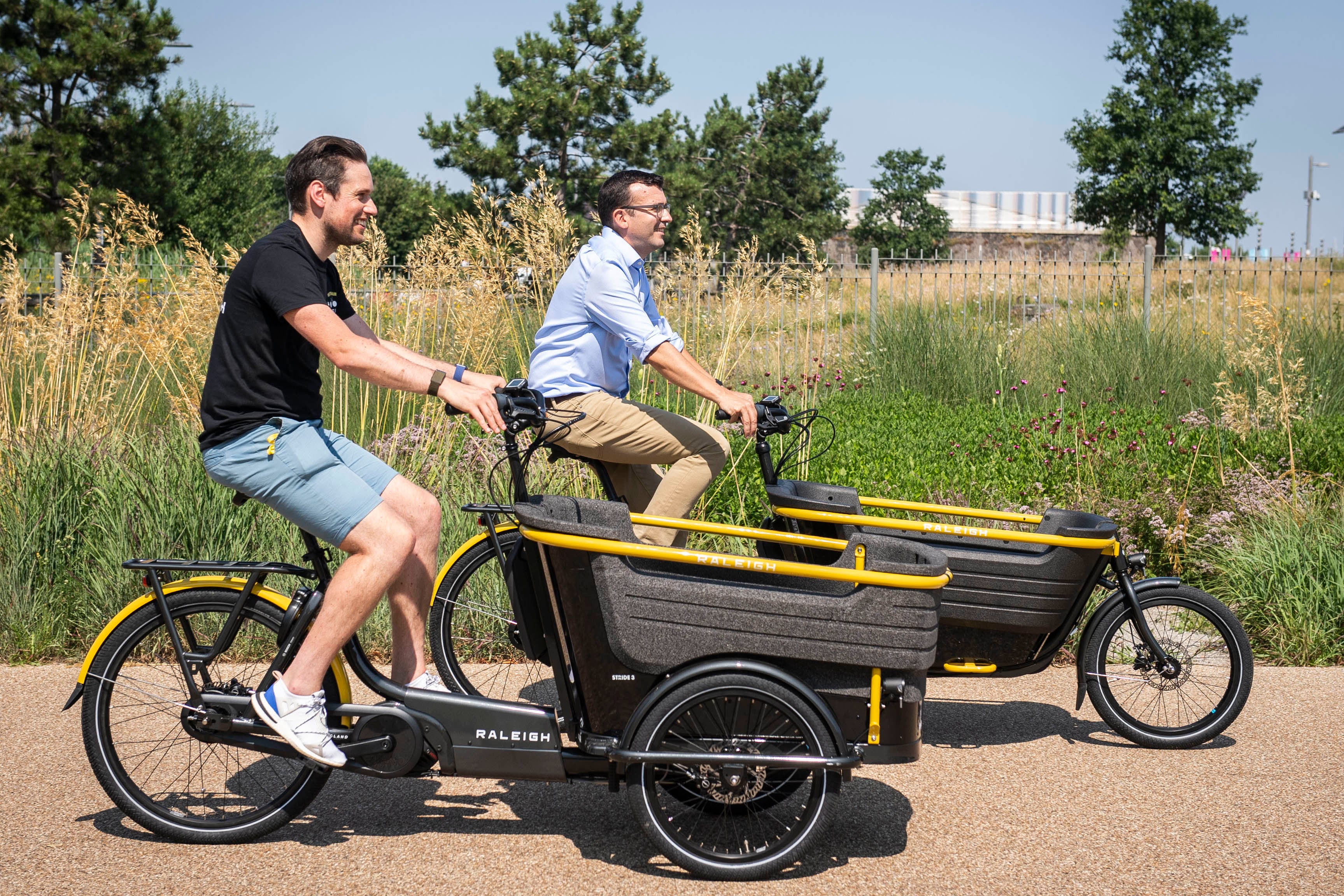 Lee Kidger launches the Raleigh Stride E-cargo bike in July at Lee Valley Velopark in London with Will Norman, the mayor of London’s cycling and walking commissioner (right)