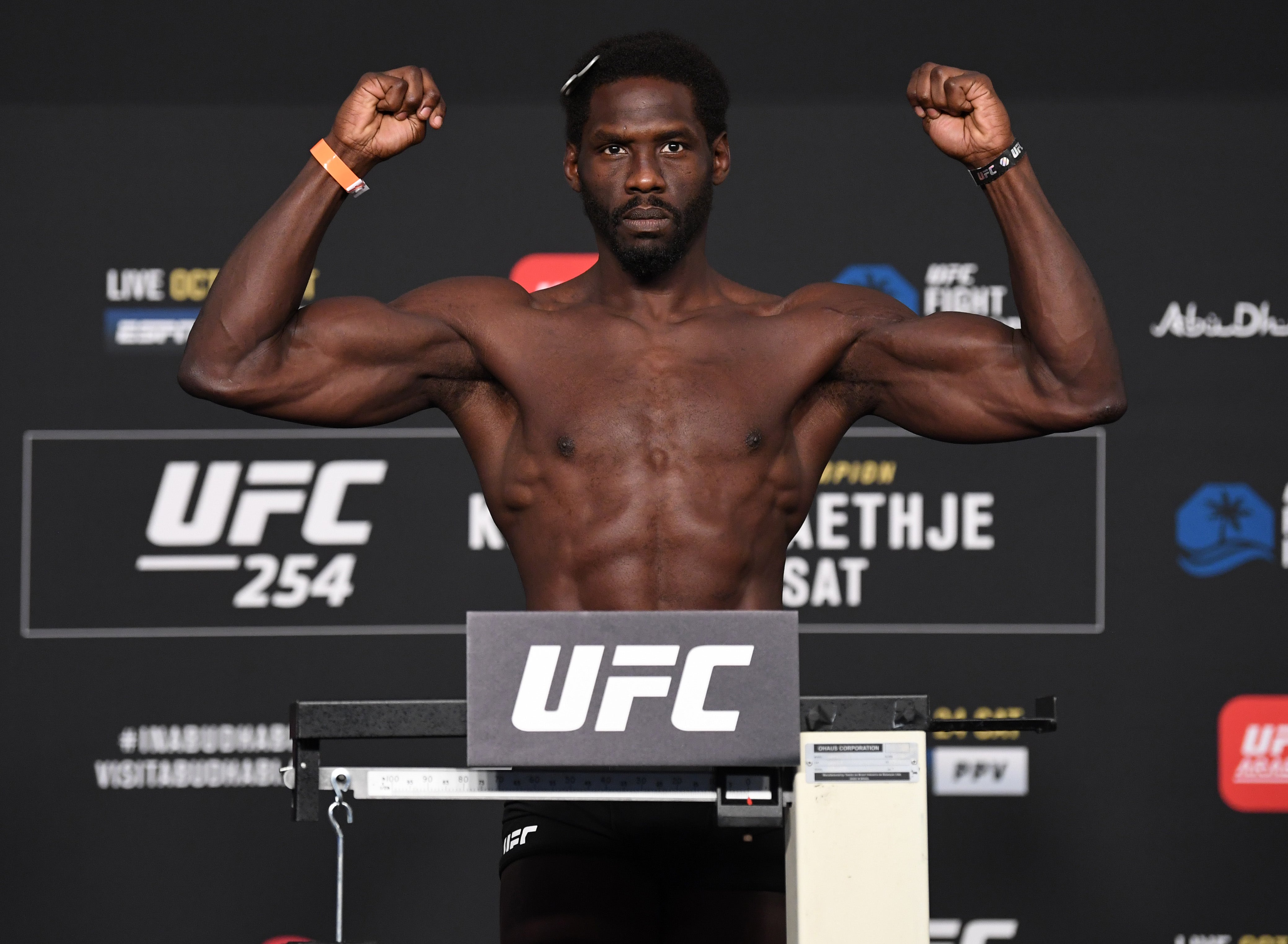 UFC middleweight contender Jared Cannonier will meet Kelvin Gastelum on Saturday