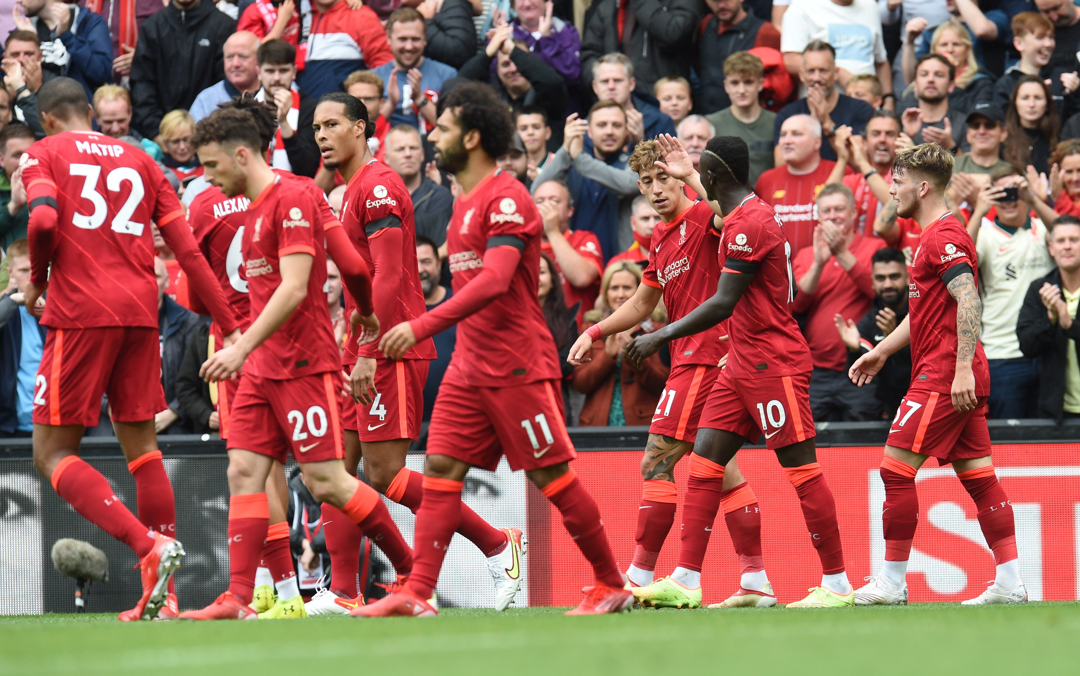 Diogo Jota celebrates with teammates after breaking the deadlock