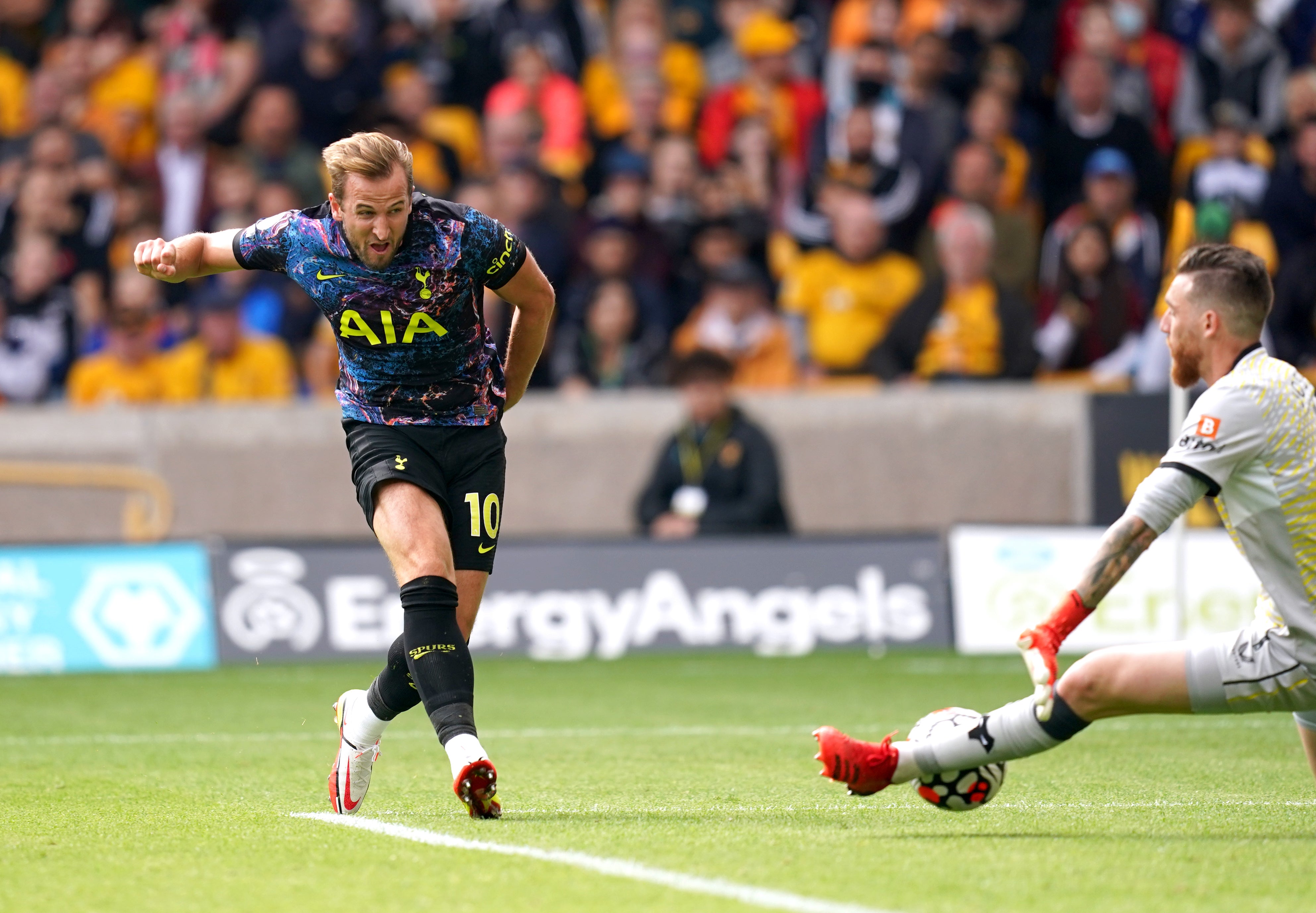 Harry Kane has a shot saved by Wolves keeper Jose Sa during his substitute appearance for Tottenham at Molineux (David Davies/PA Images).