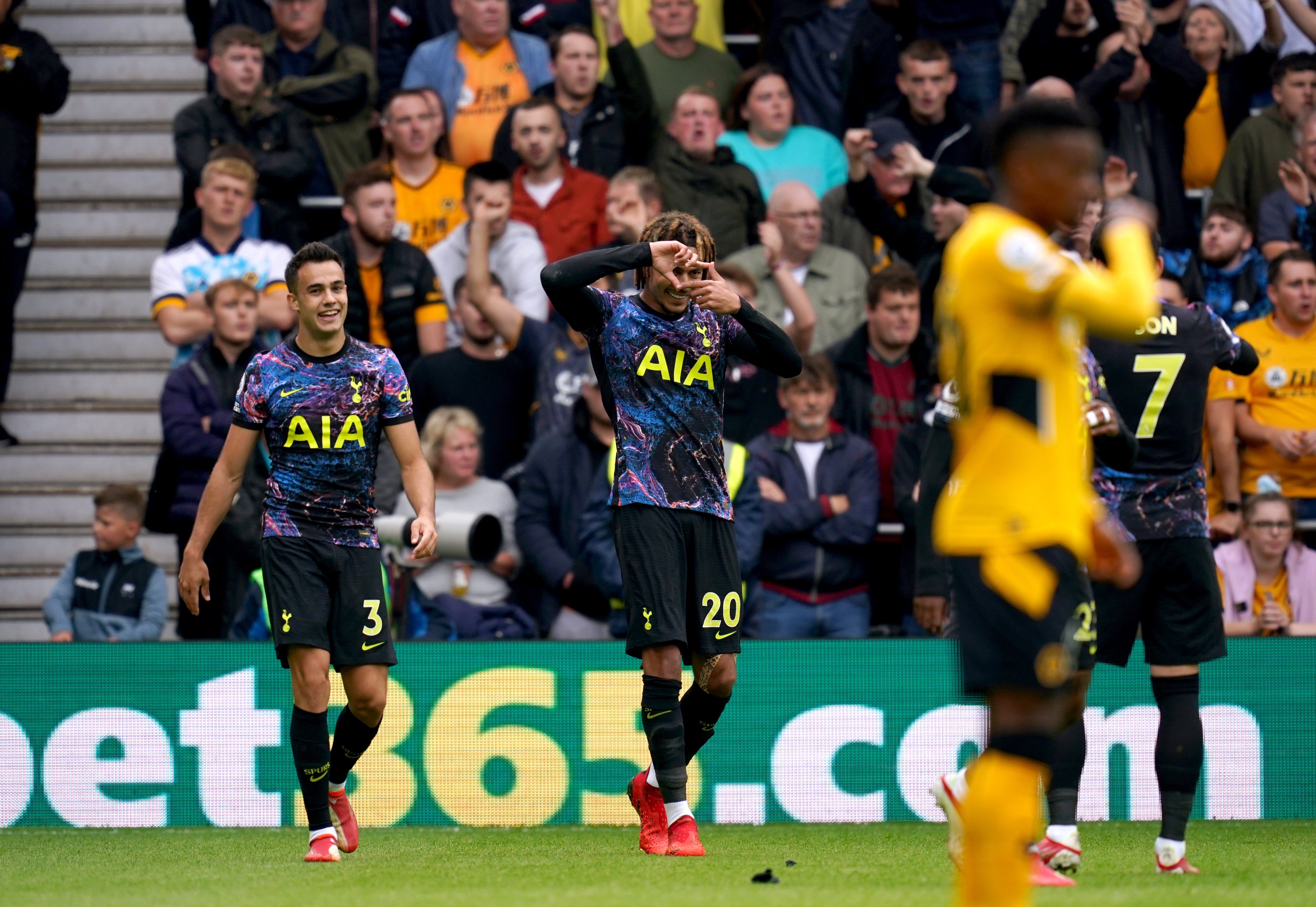 Dele Alli (centre) struck the winner from the penalty spot (David Davies/PA)