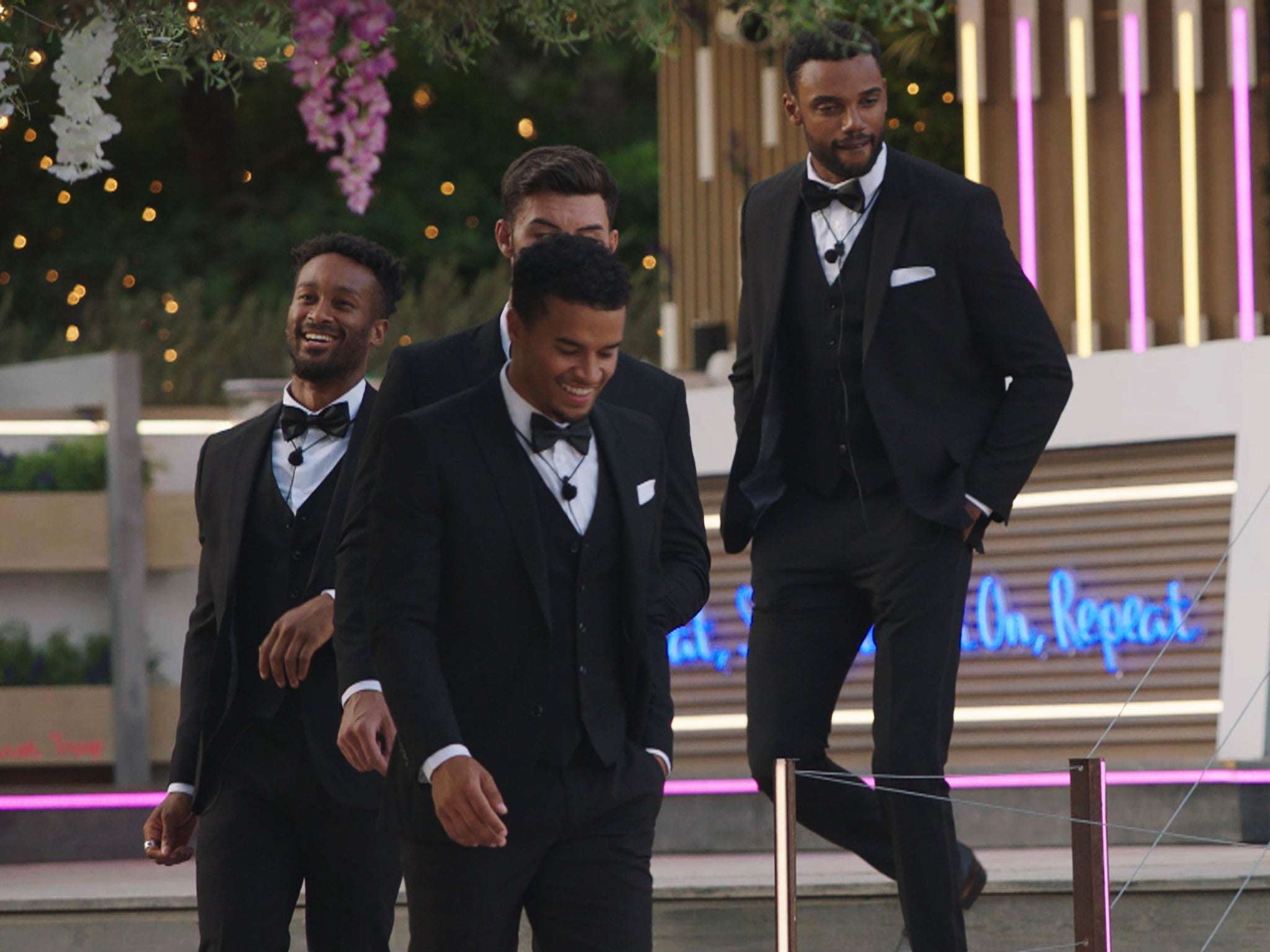 Love Island final 2021 – live: Faye and Teddy place third in dramatic series closer