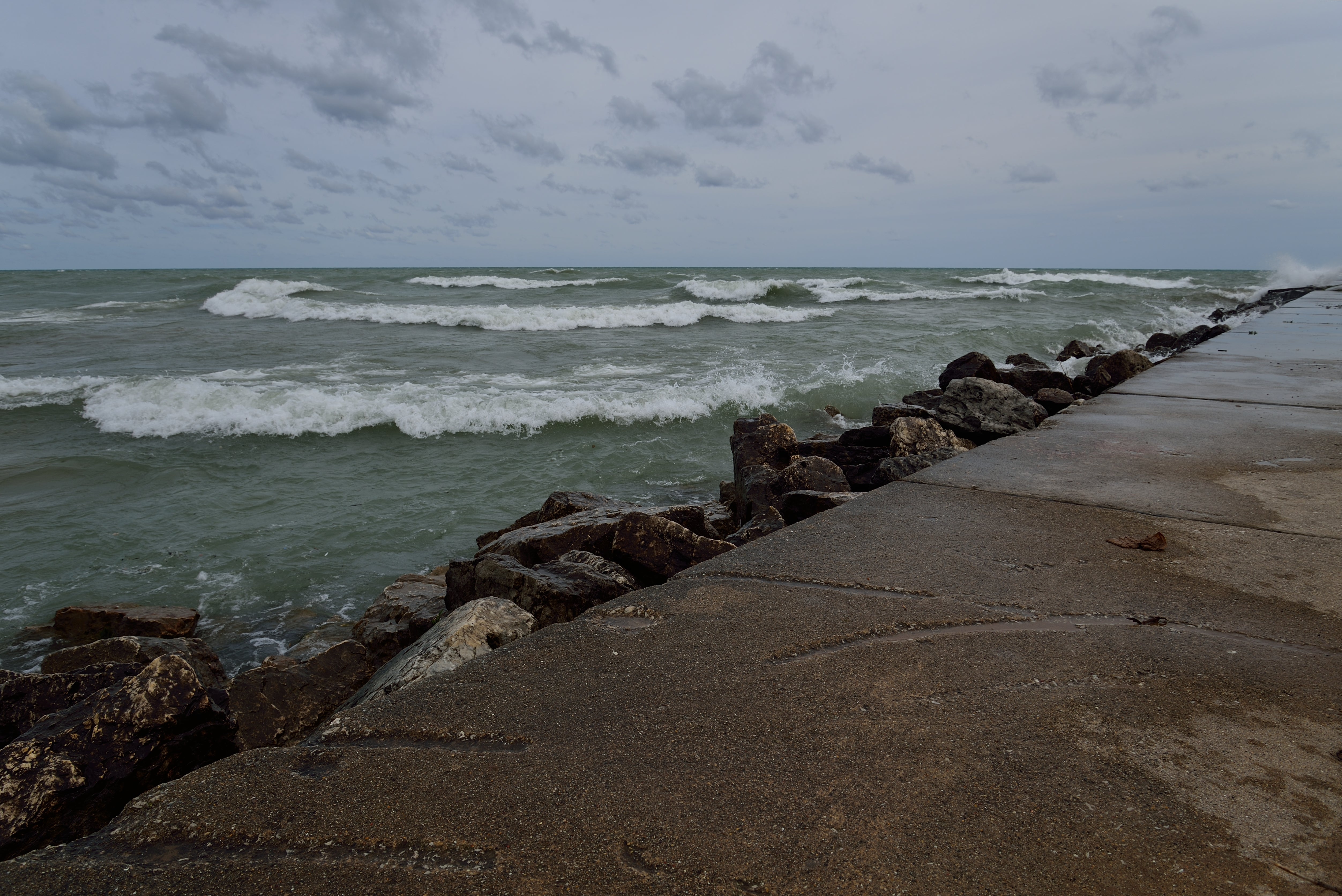 Missouri man drowns in Lake Michigan after saving relatives