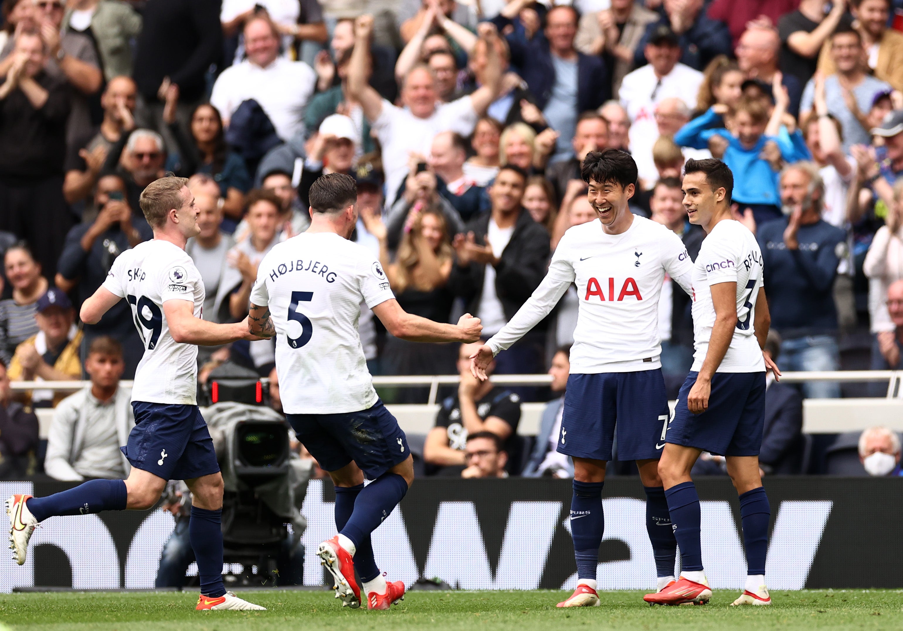 Son Heung-min celebrates his winning goal