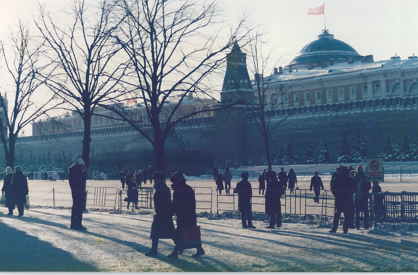 Back to the future: Russia may move to a simpler Soviet model for issuing visas, as prevailed in Red Square in 1986 (pictured)