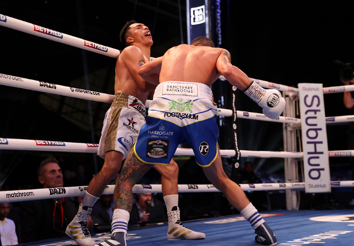 Mauricio Lara vs Josh Warrington