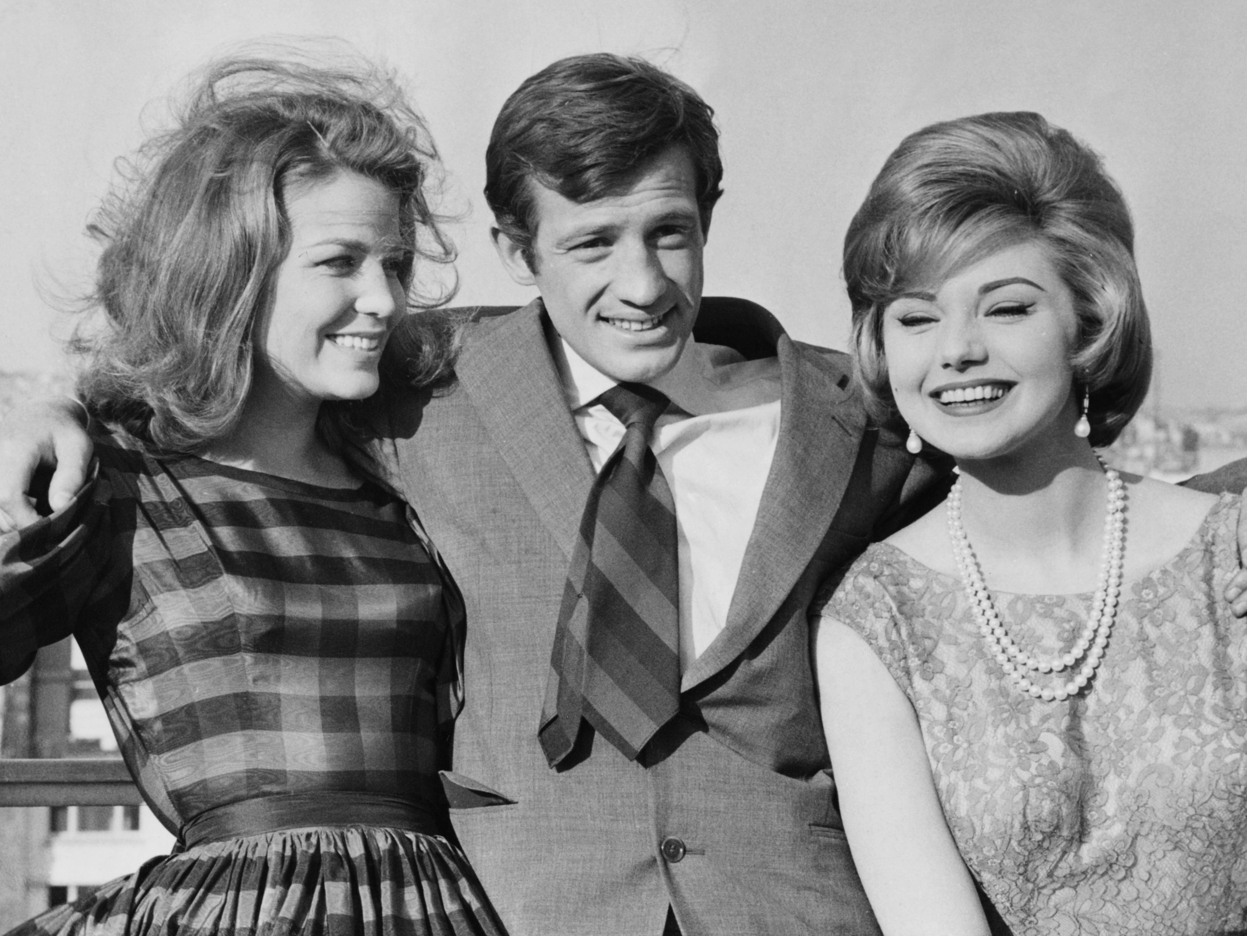 With his ‘Les Distractions’ co-stars Alexandra Stewart, left, and Sylva Koscina in 1960