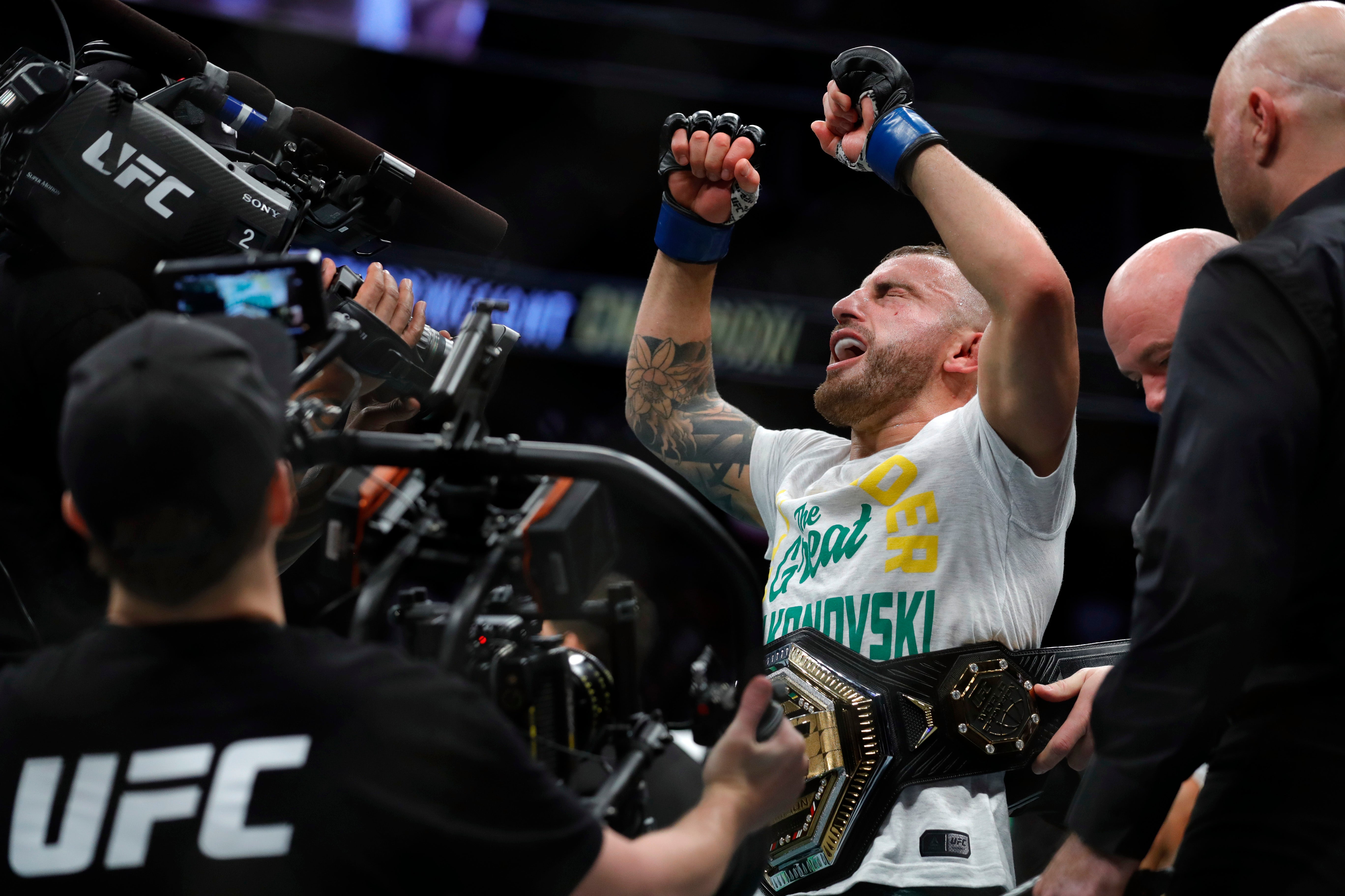 UFC men’s featherweight champion Alexander Volkanovski retained the belt