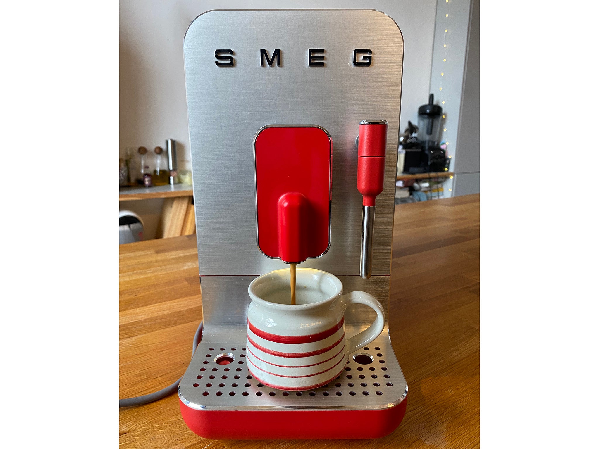 The machine produces a decent crema