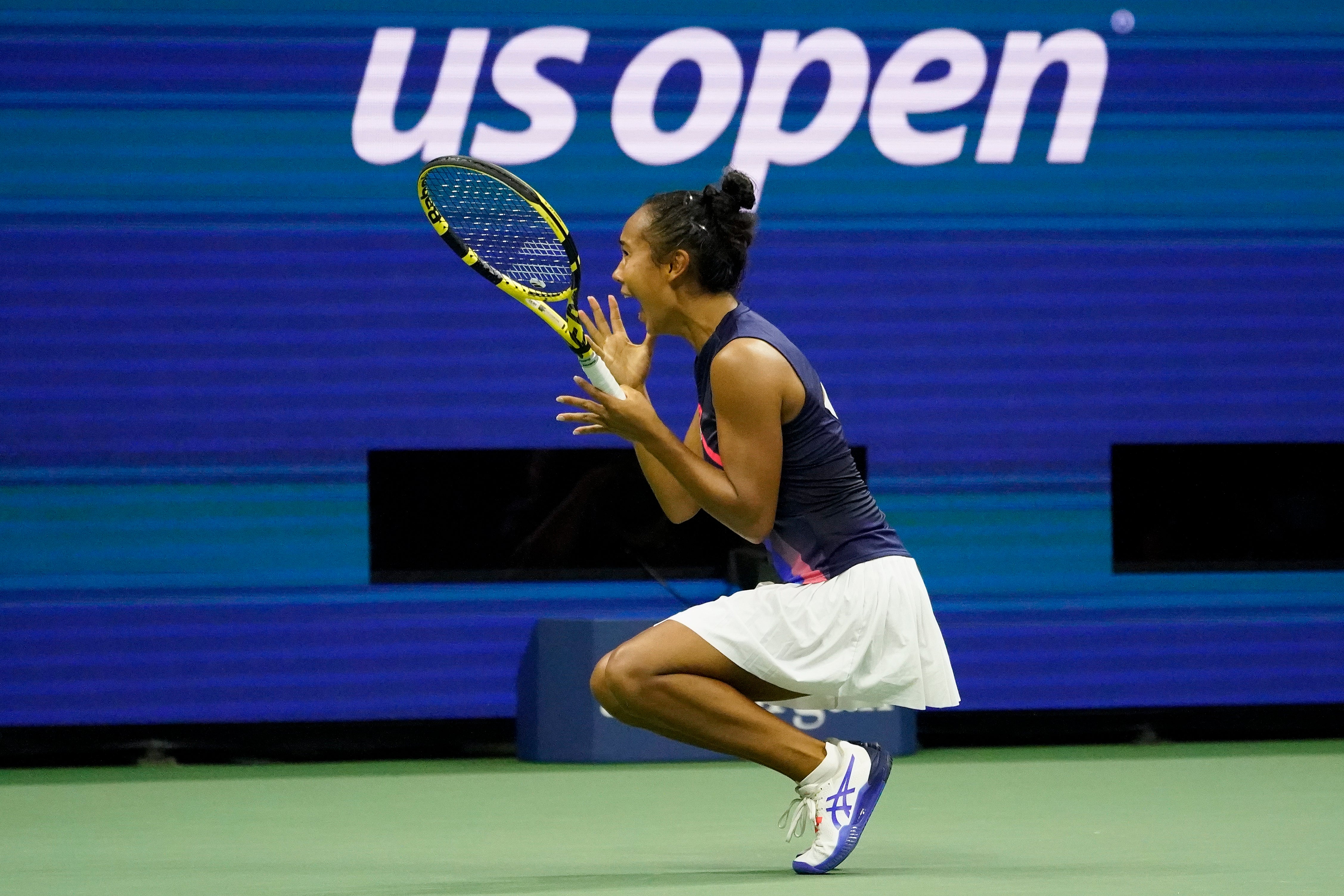 Leylah Fernandez celebrates after defeating Aryna Sabalenka (Elise Amendola/AP)