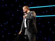 Patton Oswalt cancels Florida shows after venues won’t comply with Covid rules