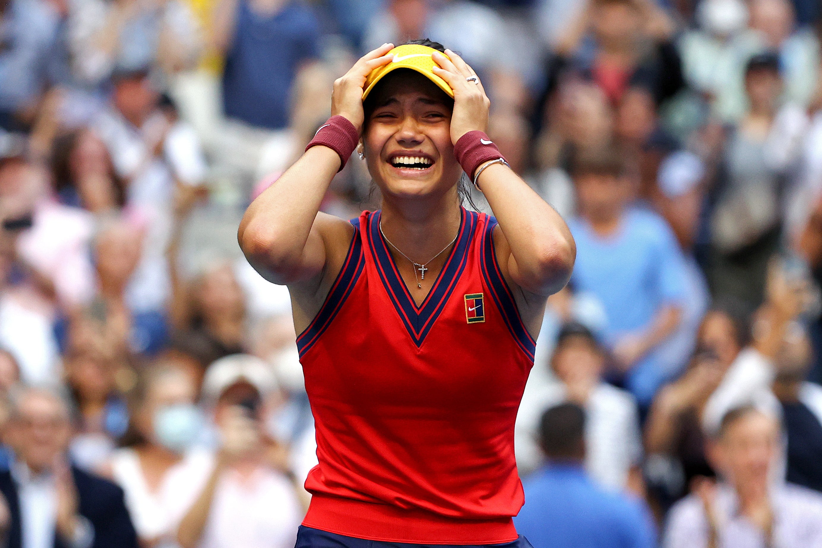 Emma Raducanu celebrates winning the US Open