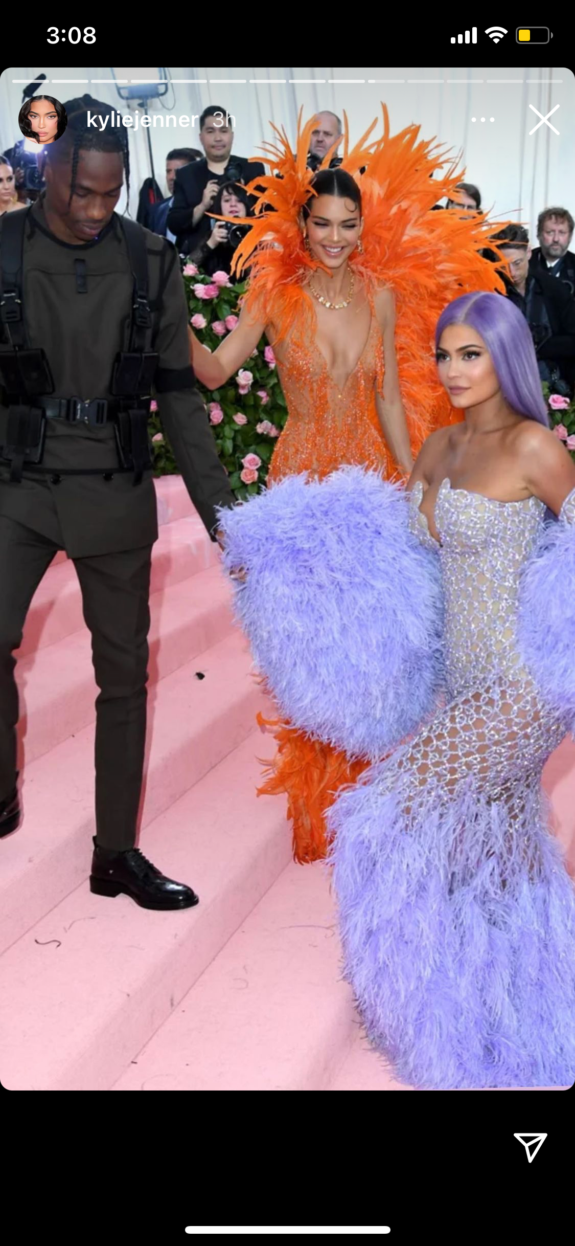 For 2019 event, Jenner and her sister Kendall wore matching Versace gowns