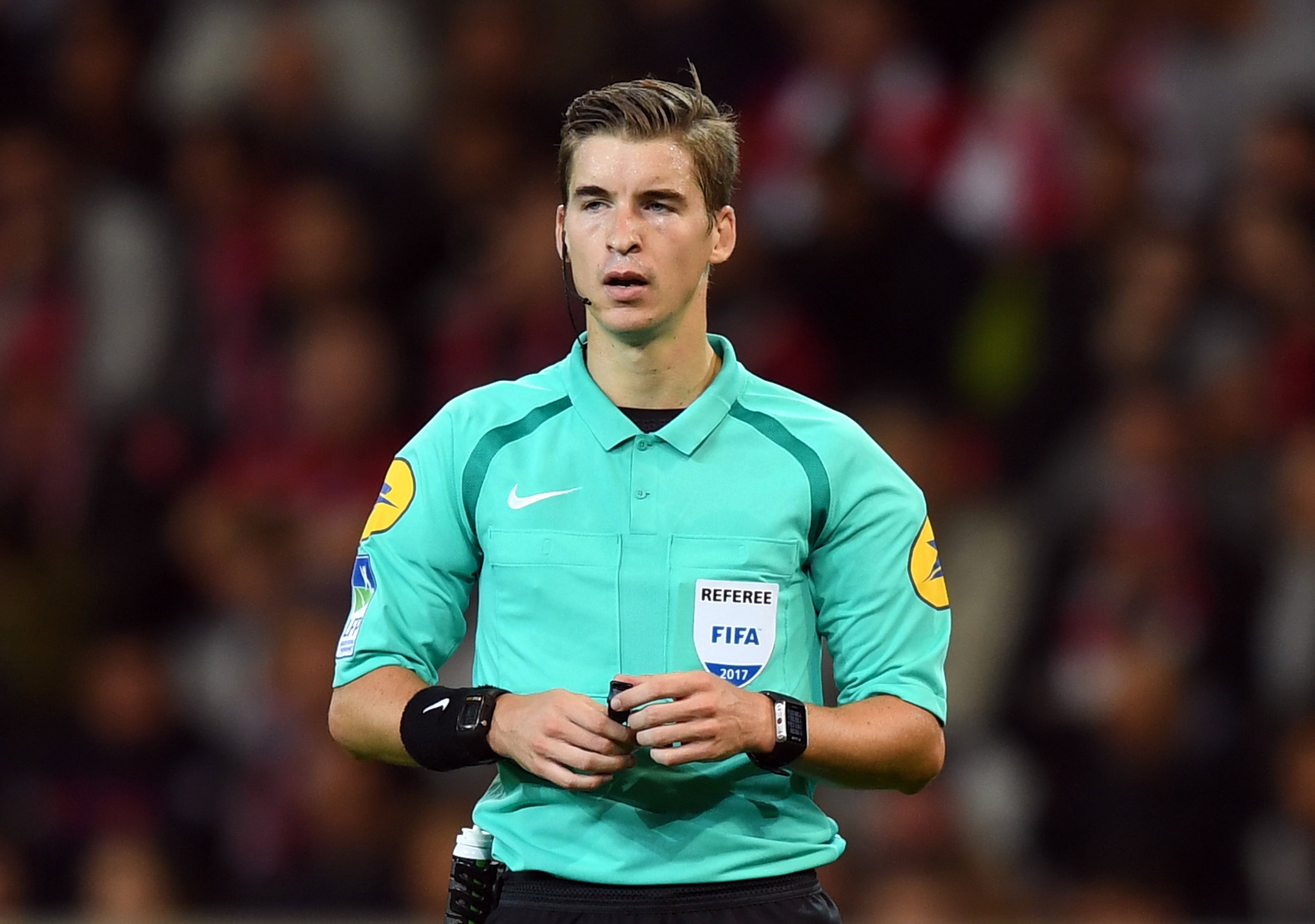 François Letexier has been confirmed as tonight’s referee