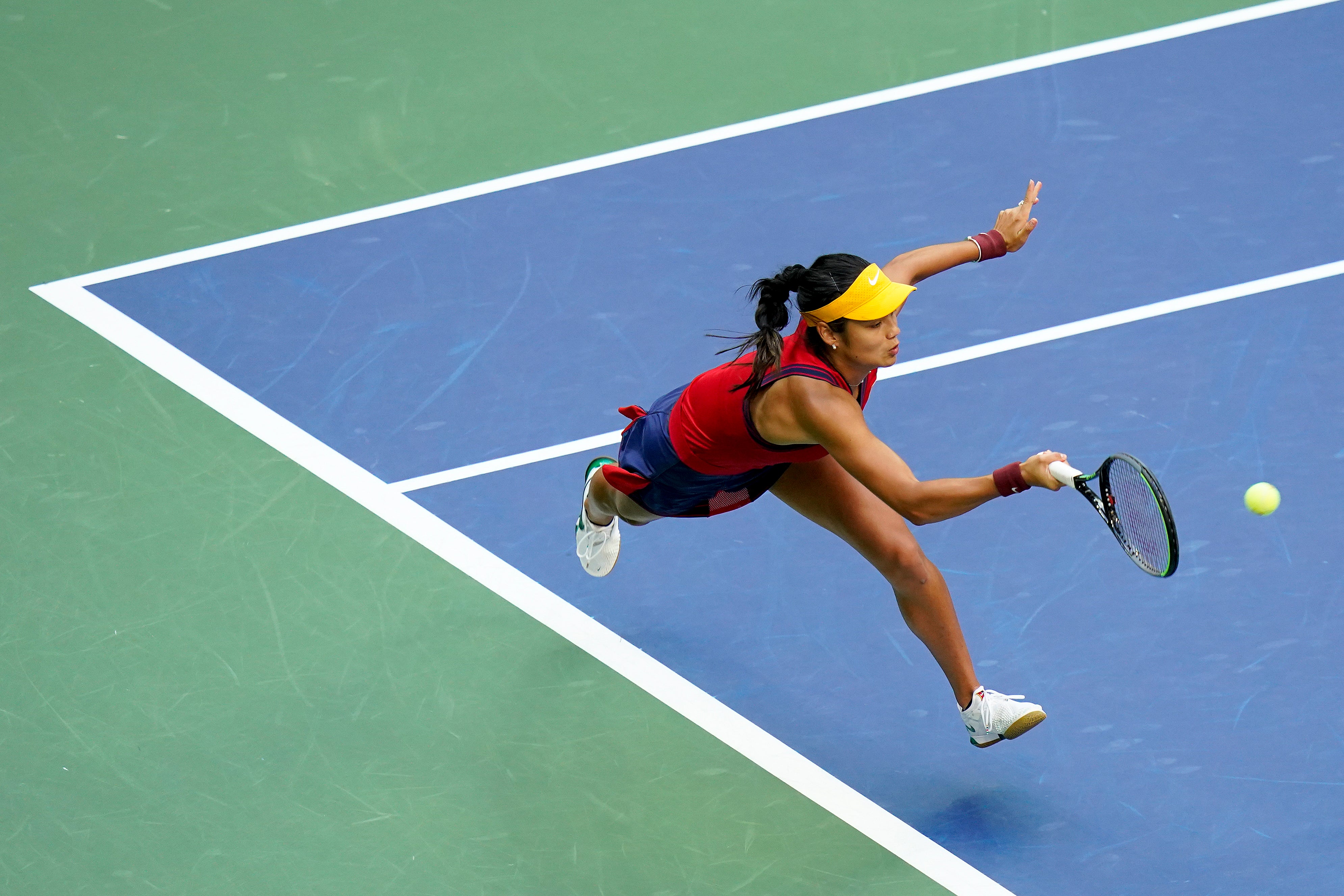 Raducanu attacks her opponent’s serve and none could cope with the tactic