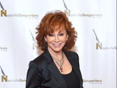 Reba McEntire rescued from historic building in Oklahoma after stairs collapse