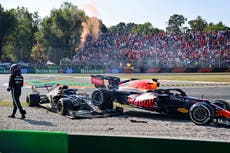 Carlos Sainz ‘pretty clear’ who was to blame for Lewis Hamilton vs Max Verstappen crash