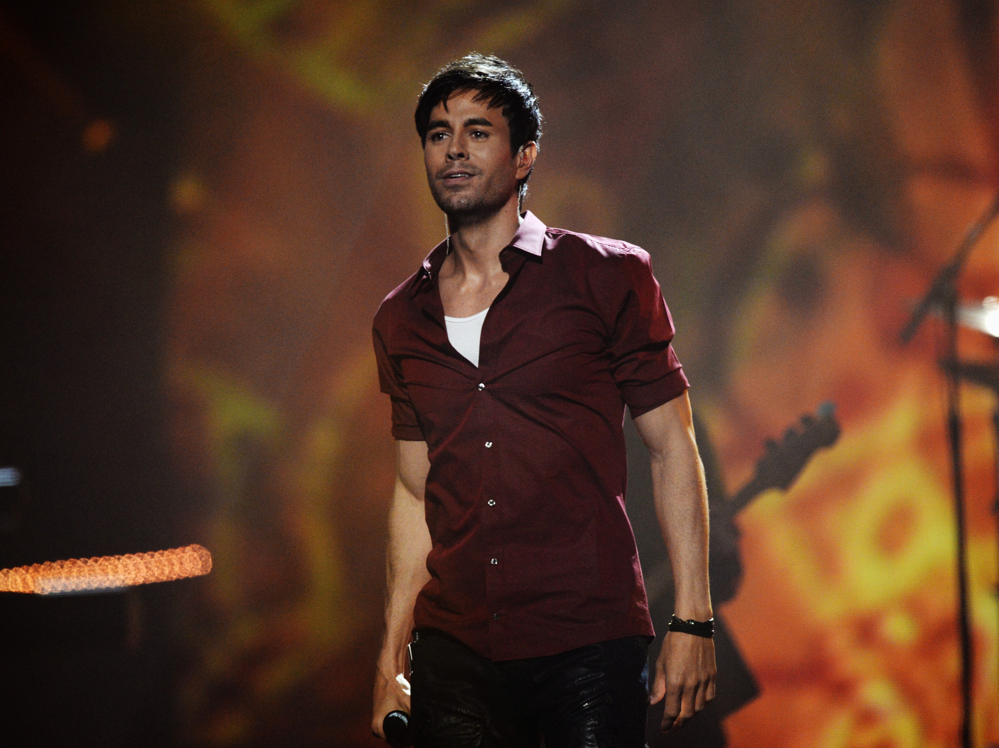 Enrique Iglesias sounds ready to retire on his new album