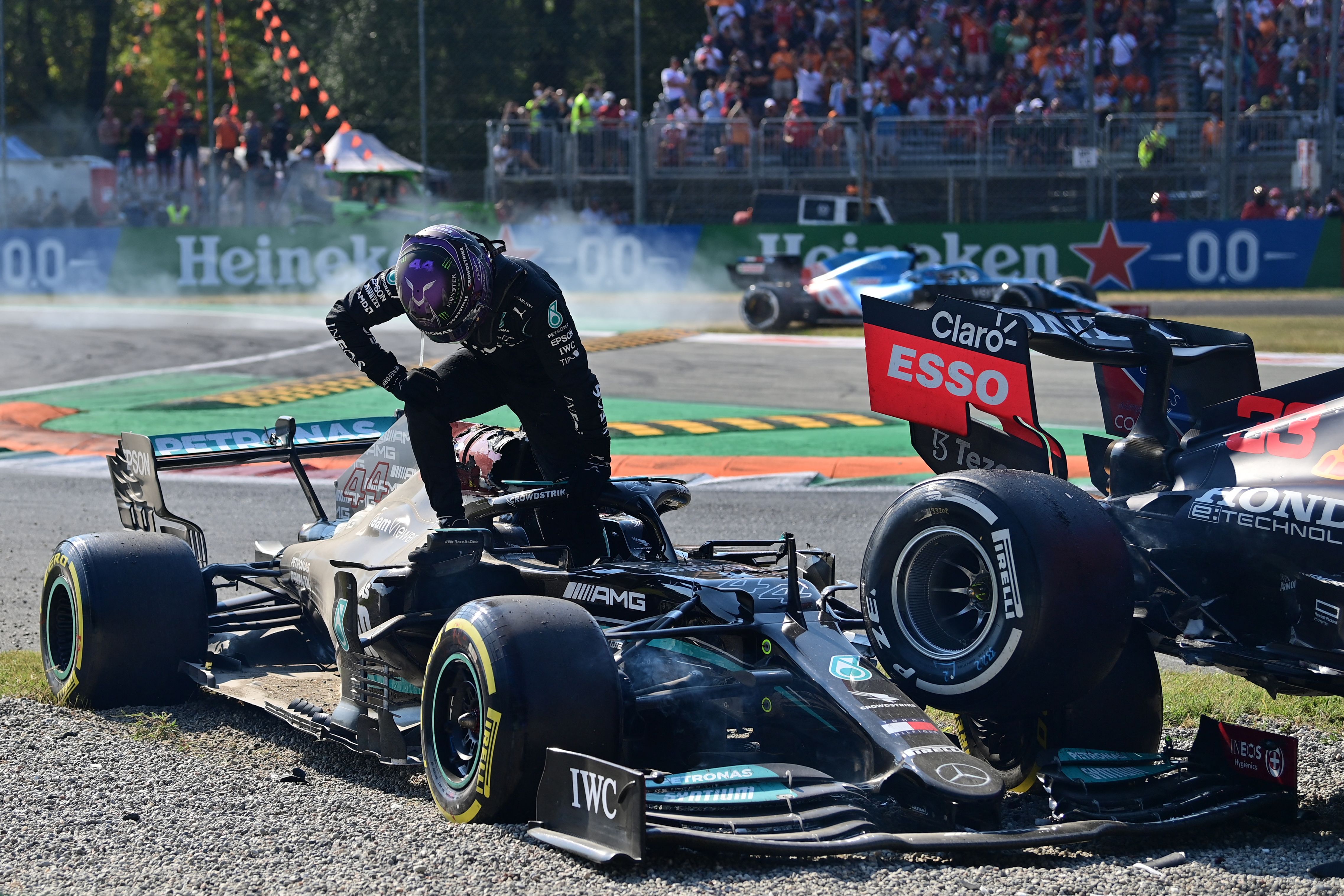 Hamilton and Verstappen crashed at Monza