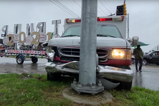 Ambulance towing giant ‘Trump Unity’ sign crashes into telephone pole in Michigan
