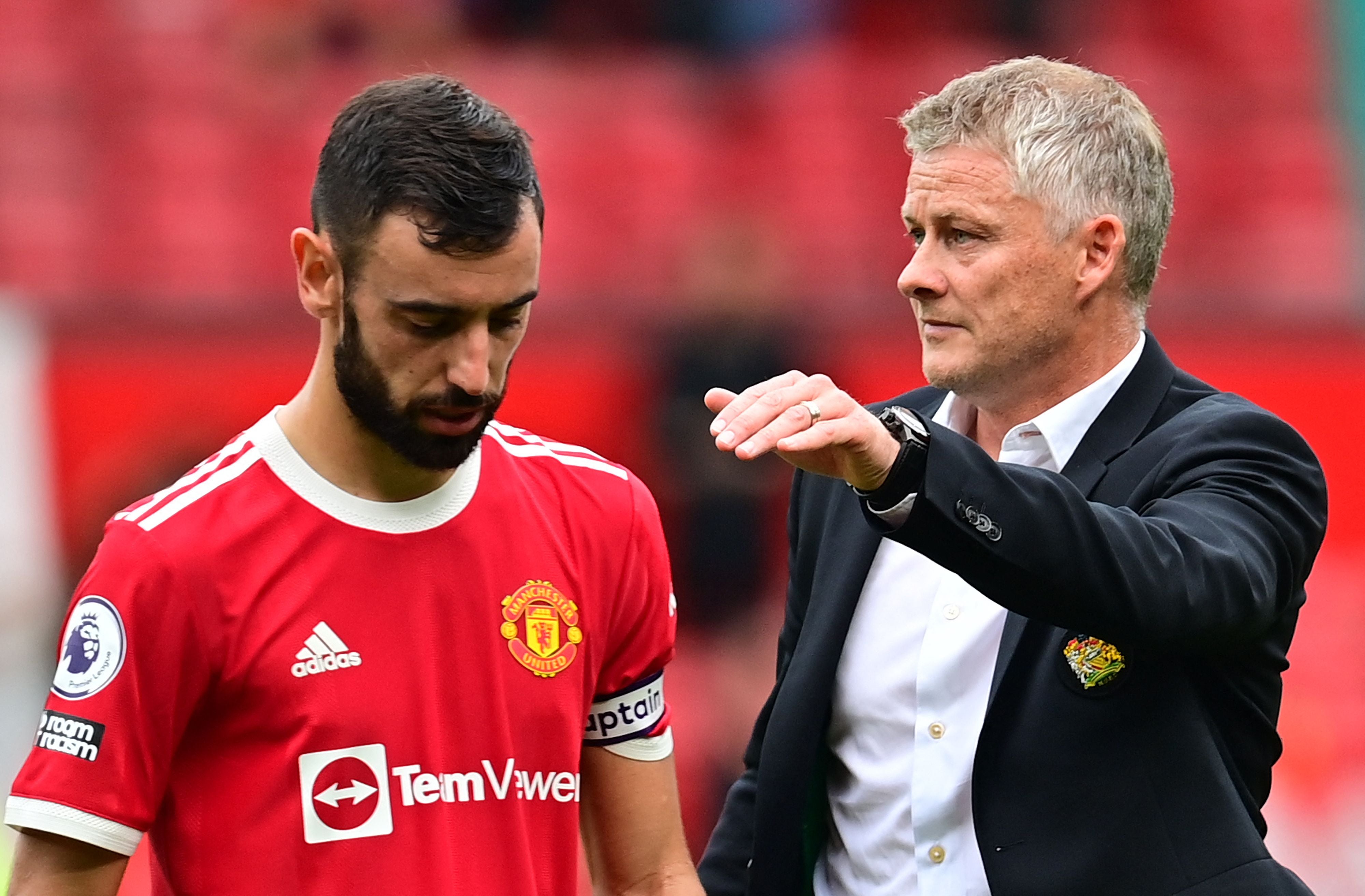 Ole Gunnar Solskjaer consoles Bruno Fernandes after the Portuguese missed a penalty against Aston Villa