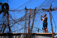 Shadow contracts, smoke, mirrors keep the lights out in Iraq