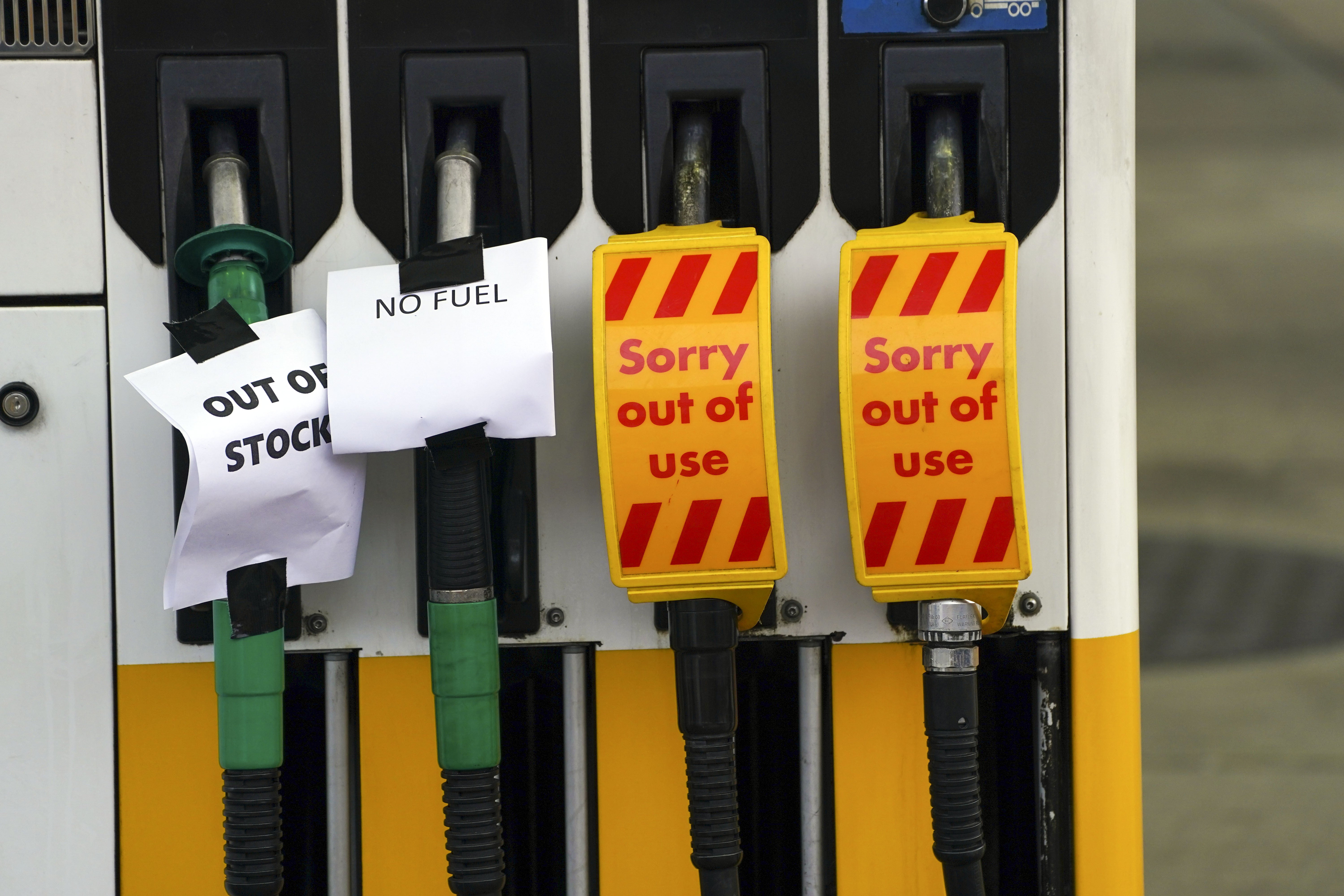 A petrol station in Bracknell, Berkshire, which has no fuel (Steve Parsons/PA)