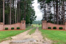 In Murdaugh family scandal, tiny South Carolina town shaken