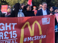 Keir Starmer accused of hypocrisy after pictured backing £15 minimum wage