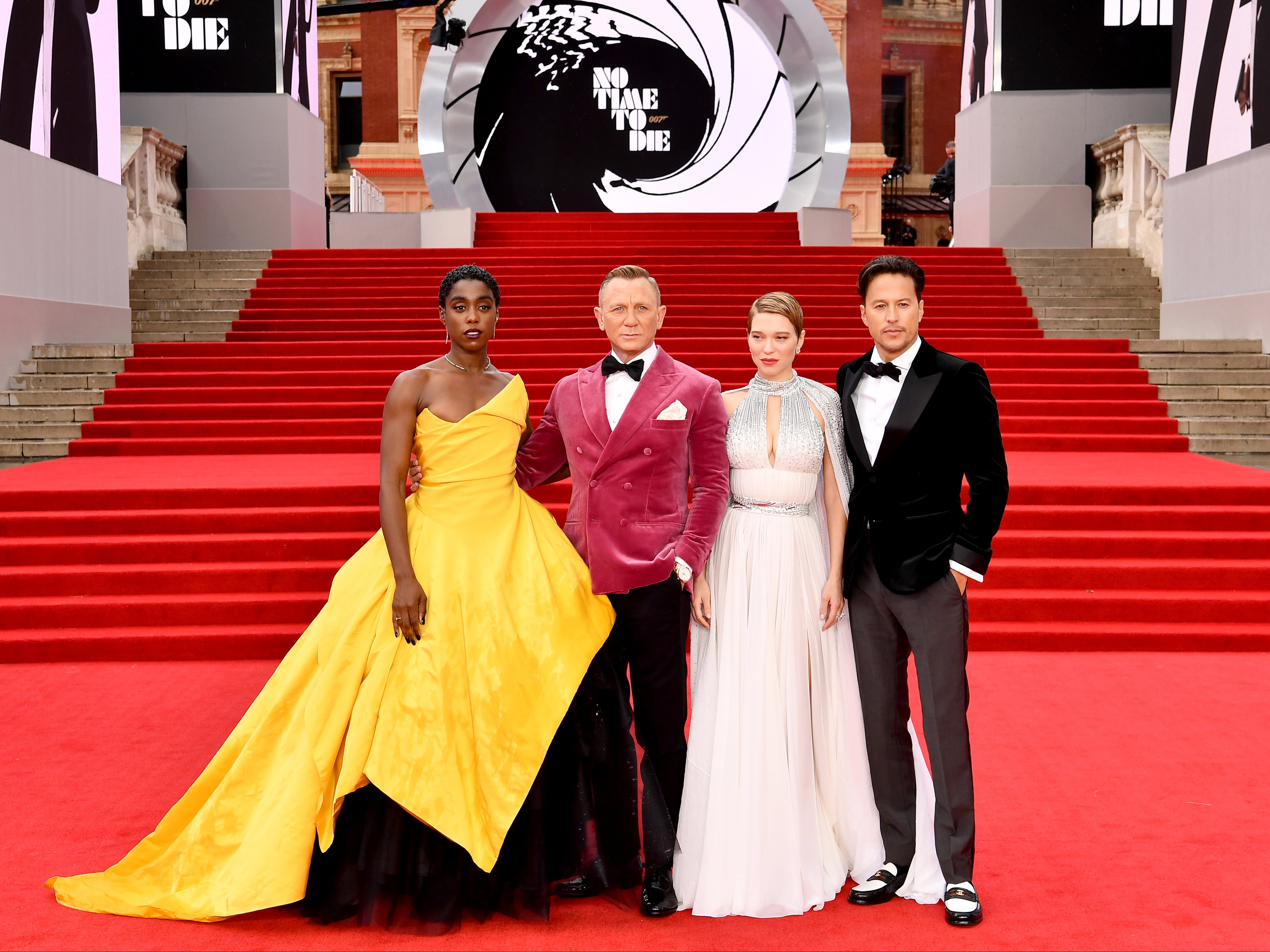 Lashana Lynch, Daniel Craig, Léa Seydoux, and Cary Joji Fukunga