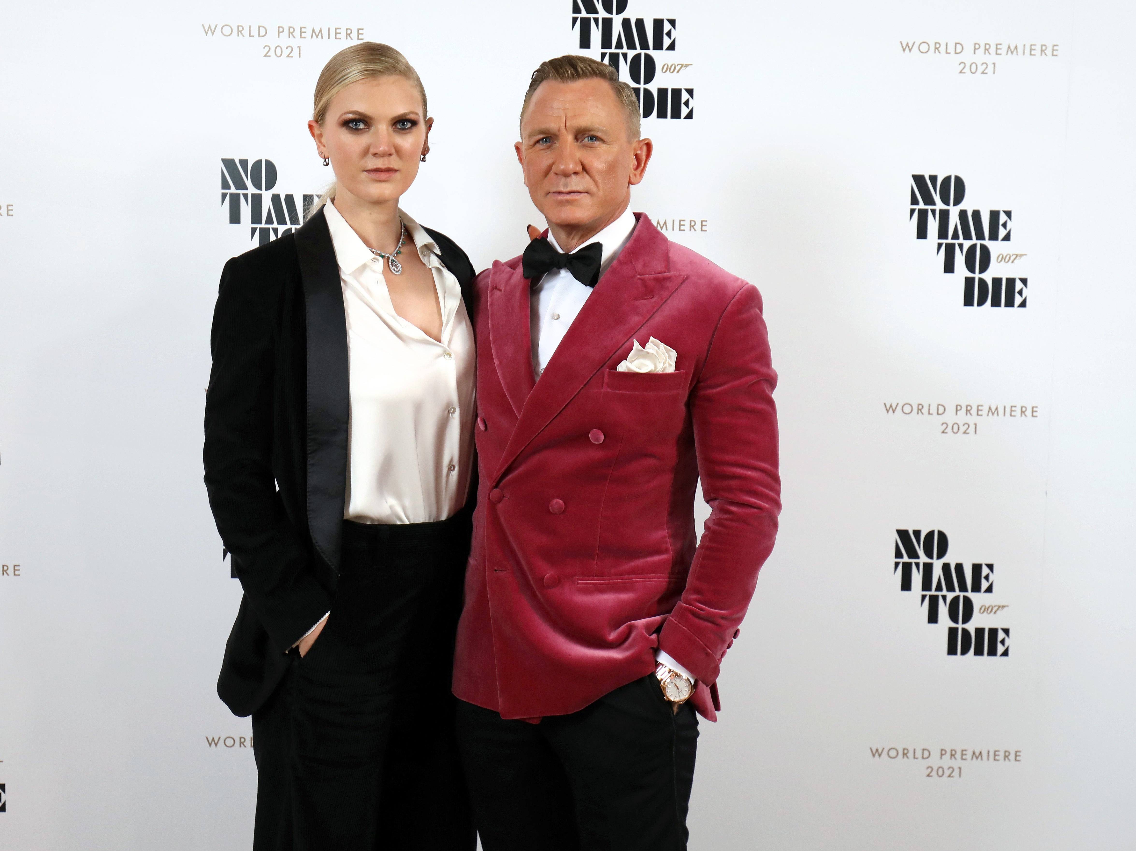 Ella Loudon (L) and Daniel Craig (R) at the No Time To Die premiere